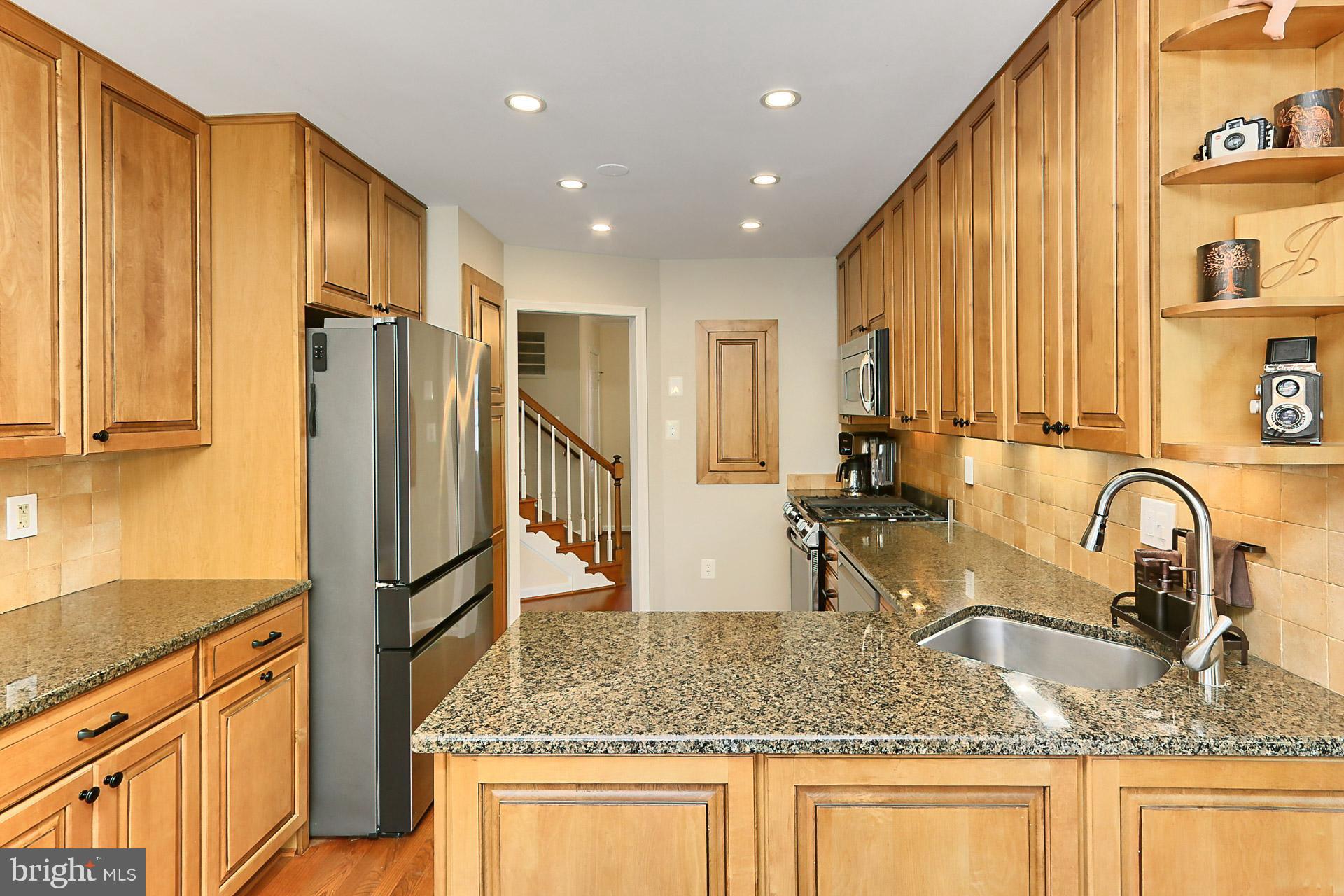 FAIRFAX STATION - Residential