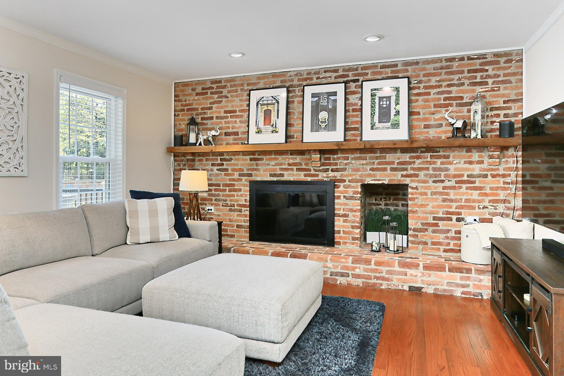 FAIRFAX STATION - Residential