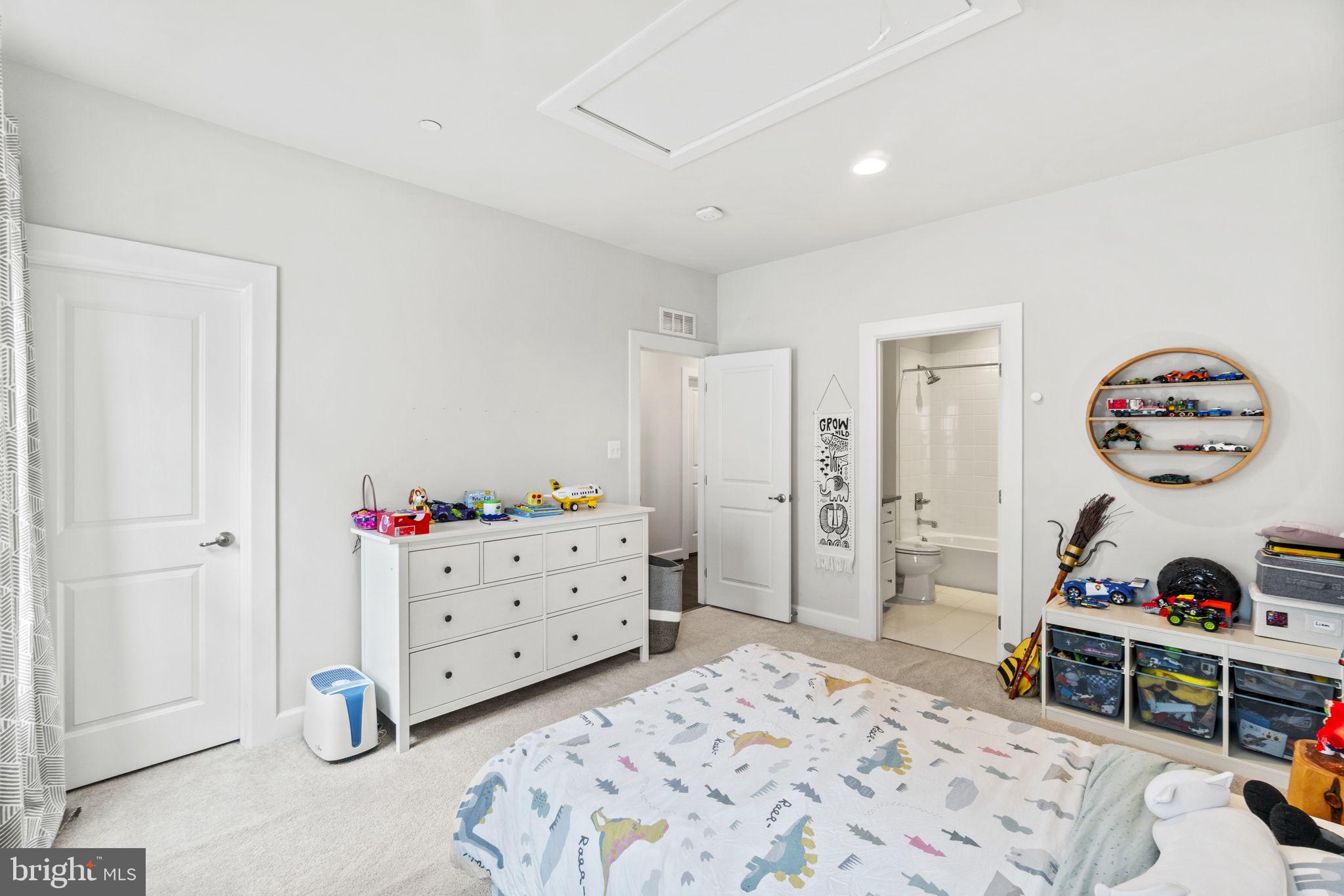 CABIN BRANCH - Residential Lease