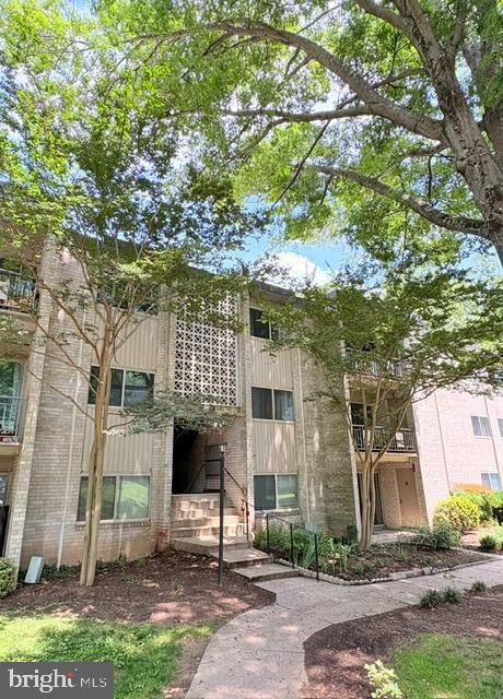 Condo For Rent - 12403 Braxfield Court #466<br/> ROCKVILLE, MD 20852