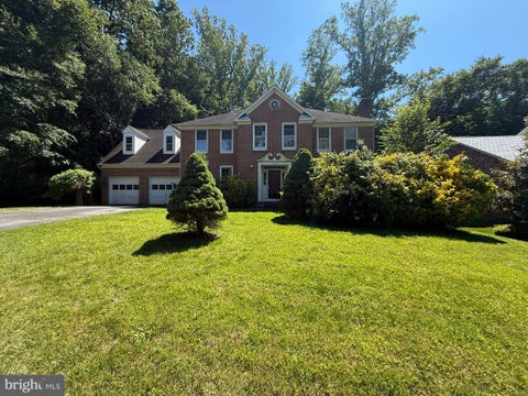 Photo of 10825 Fieldwood Drive, FAIRFAX, VA 22030 (MLS # VAFX2317818)