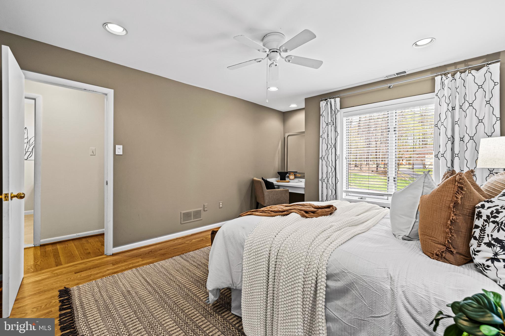 WOODSYDE HEIGHTS - Residential