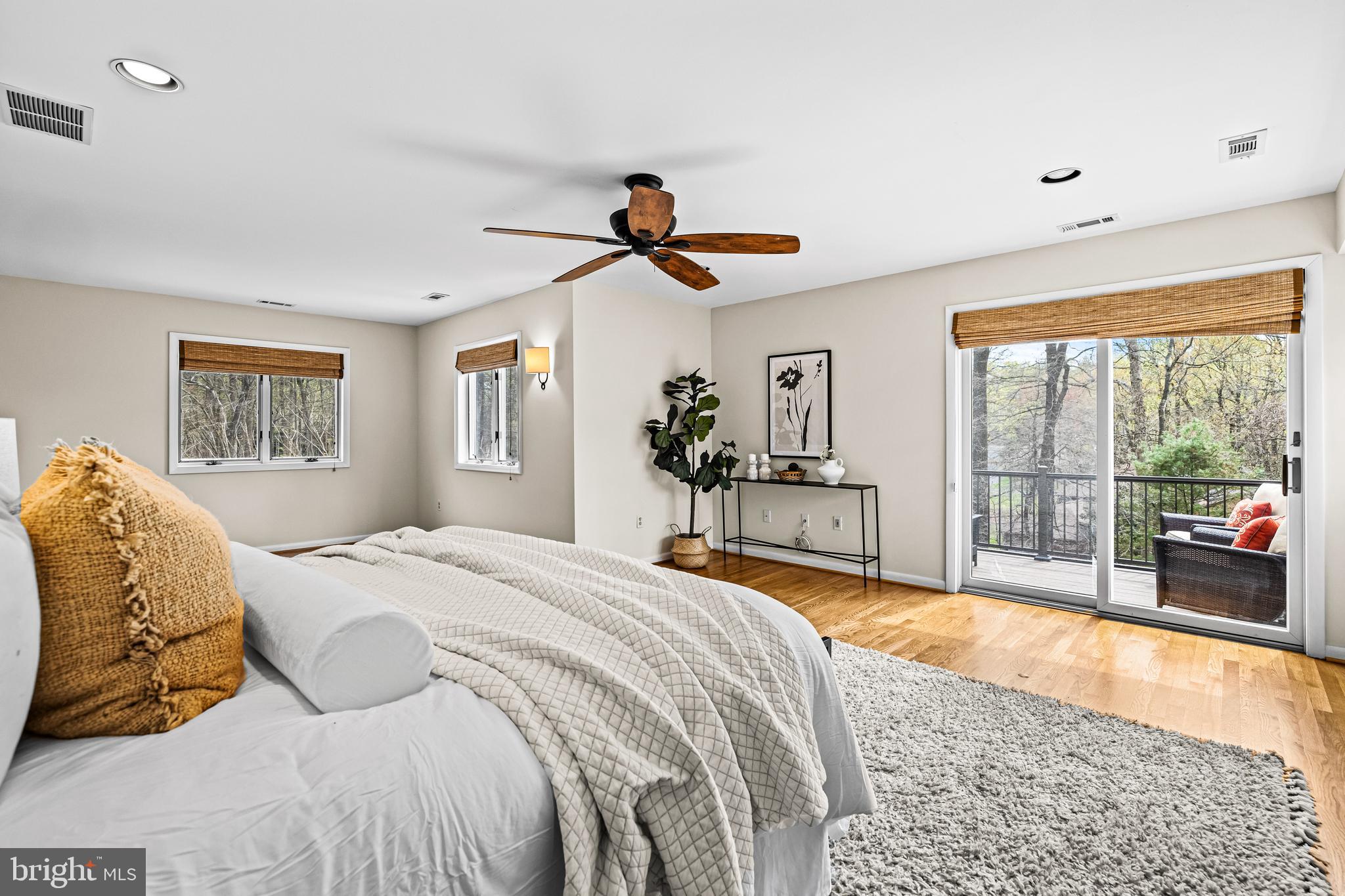 WOODSYDE HEIGHTS - Residential