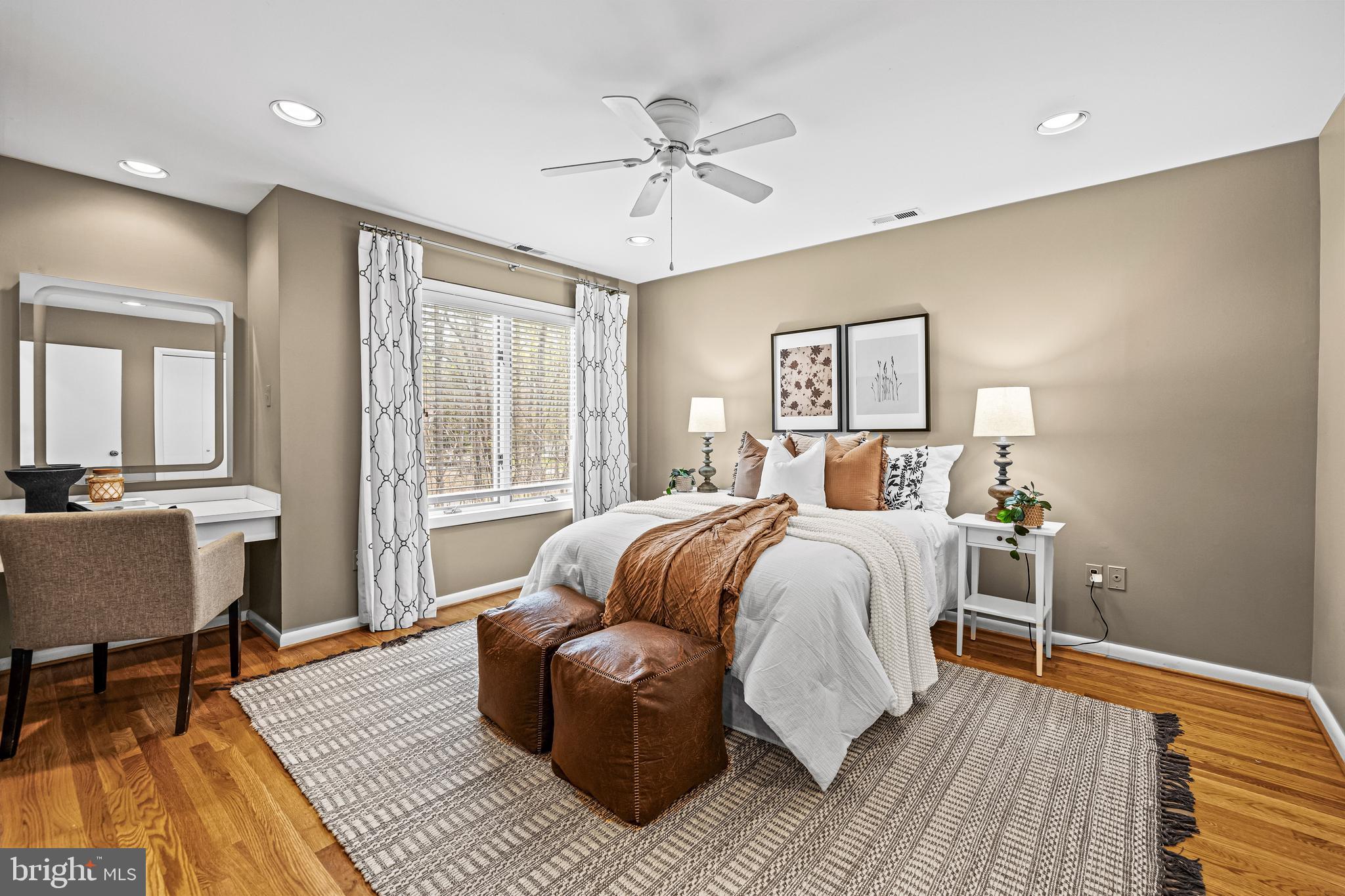 WOODSYDE HEIGHTS - Residential