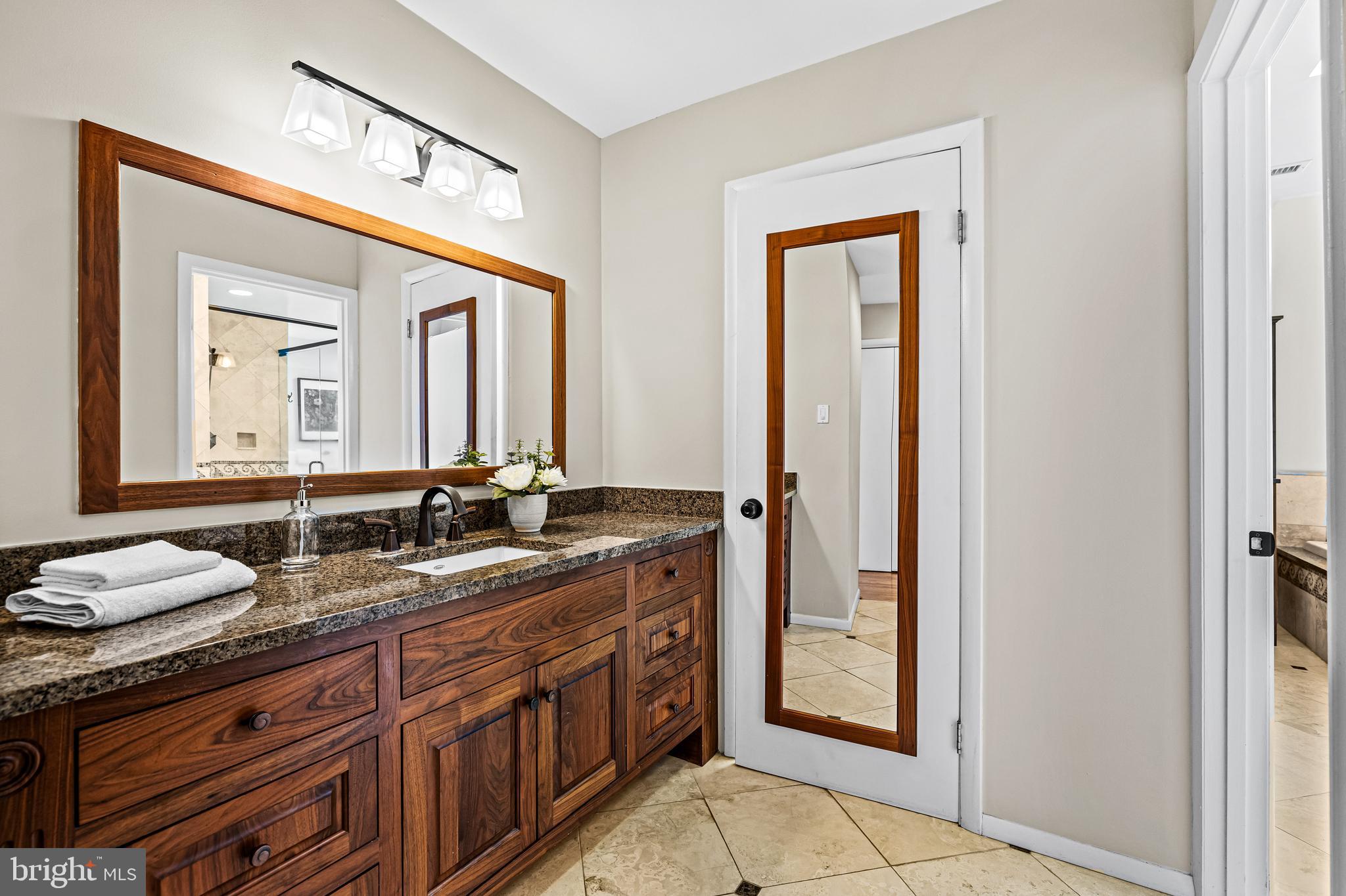 WOODSYDE HEIGHTS - Residential