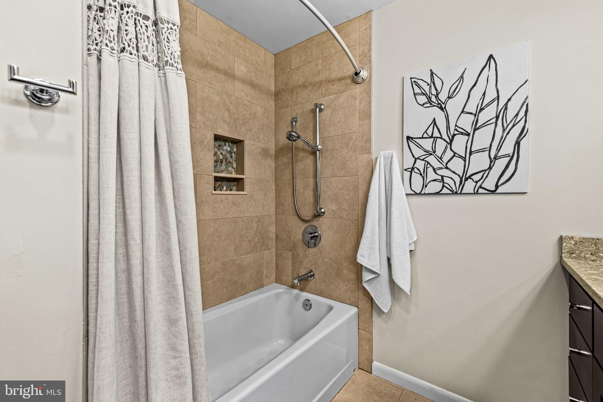 WOODSYDE HEIGHTS - Residential