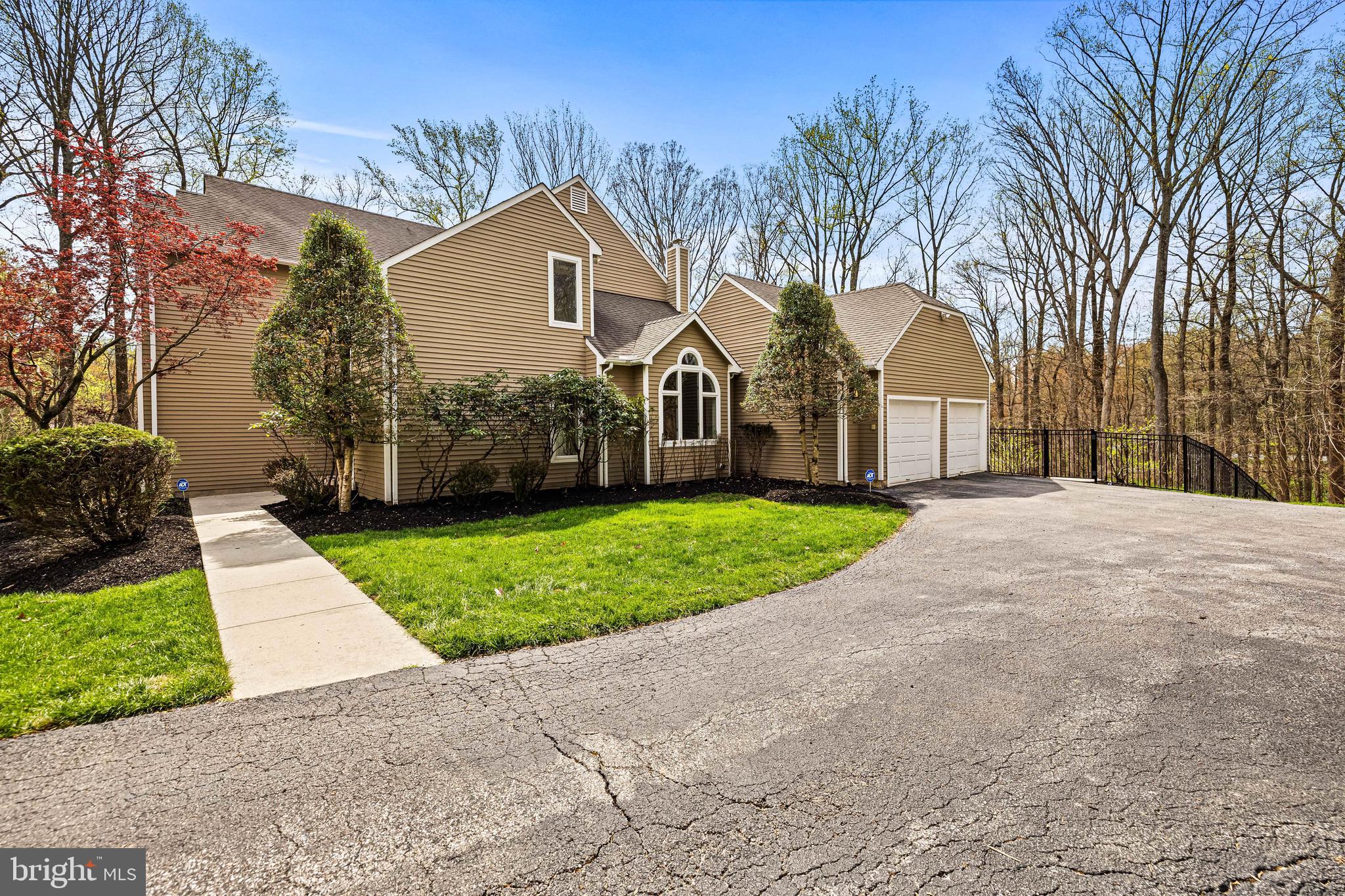 WOODSYDE HEIGHTS - Residential