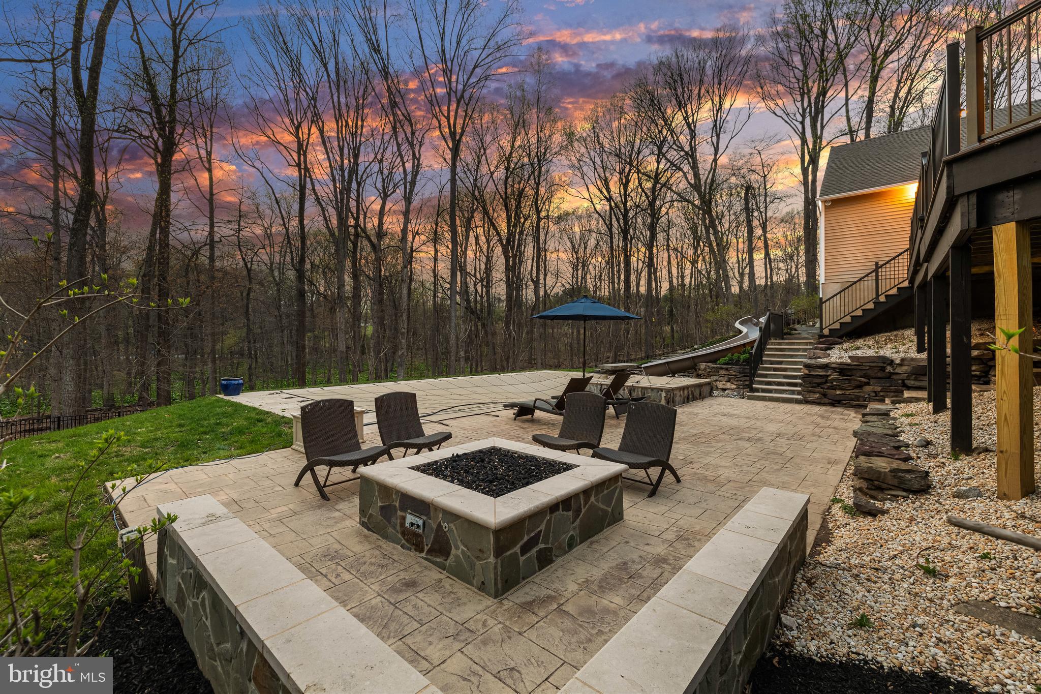 WOODSYDE HEIGHTS - Residential