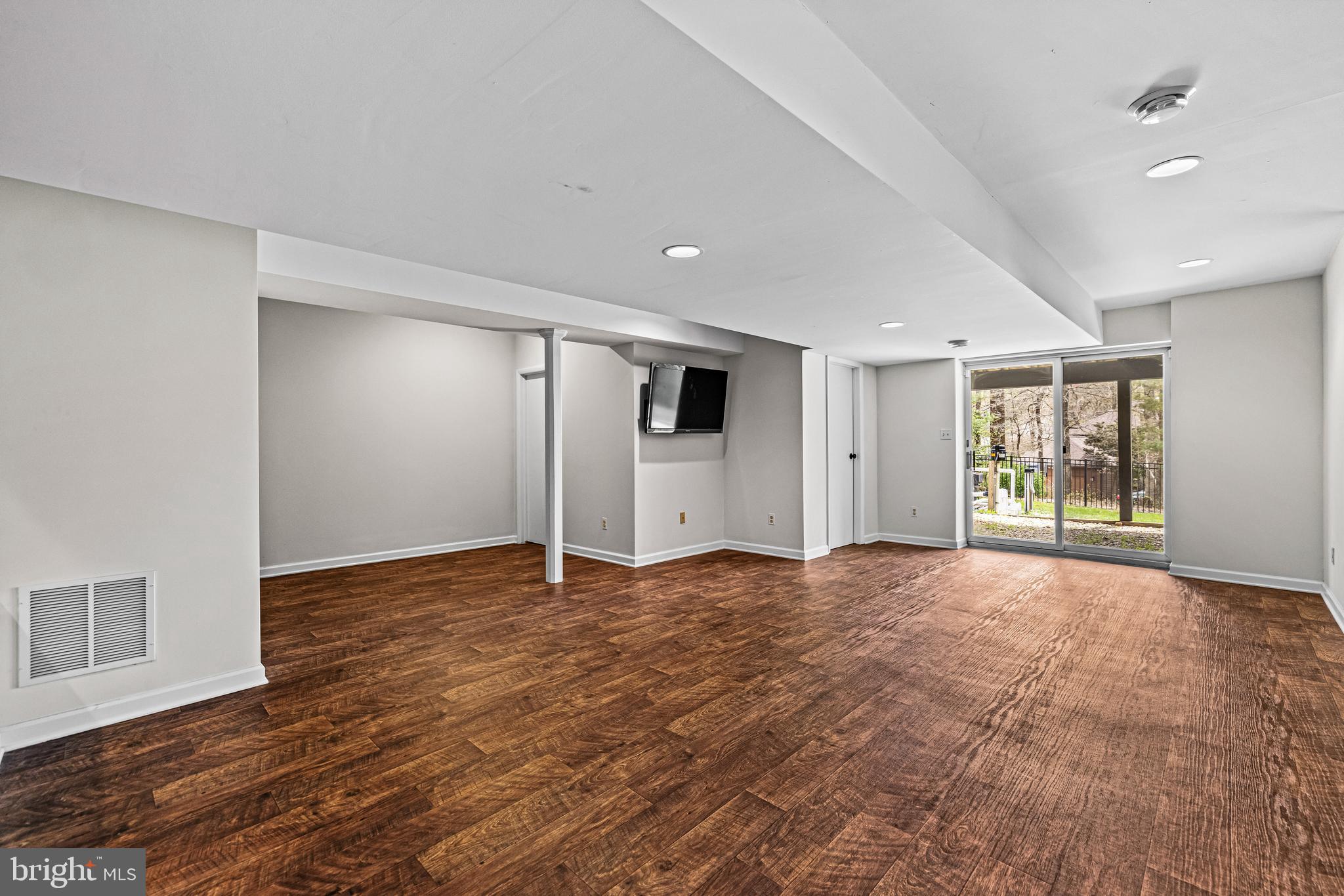 WOODSYDE HEIGHTS - Residential