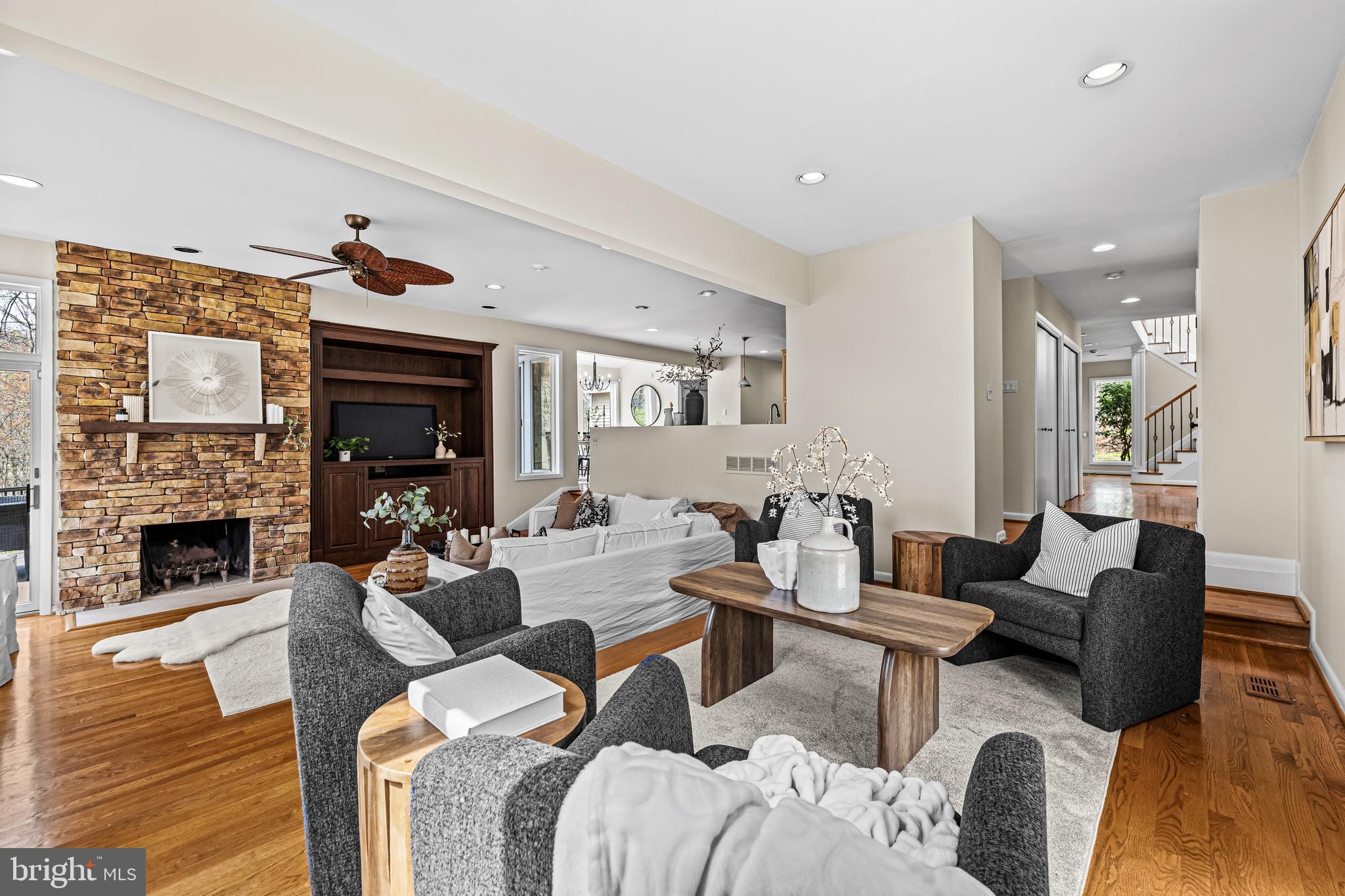 WOODSYDE HEIGHTS - Residential