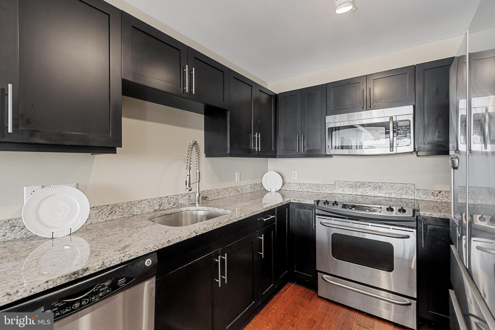 LOCUST POINT - Residential Lease