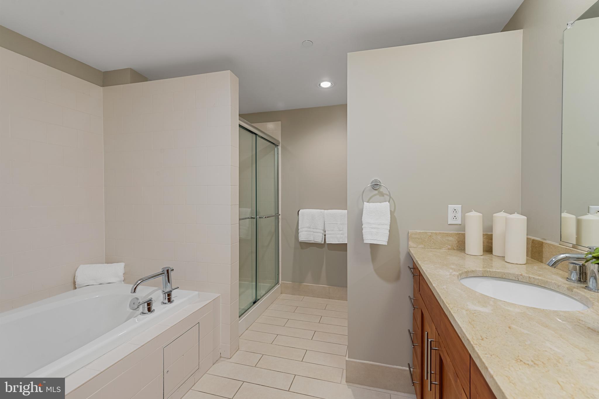 LOCUST POINT - Residential Lease