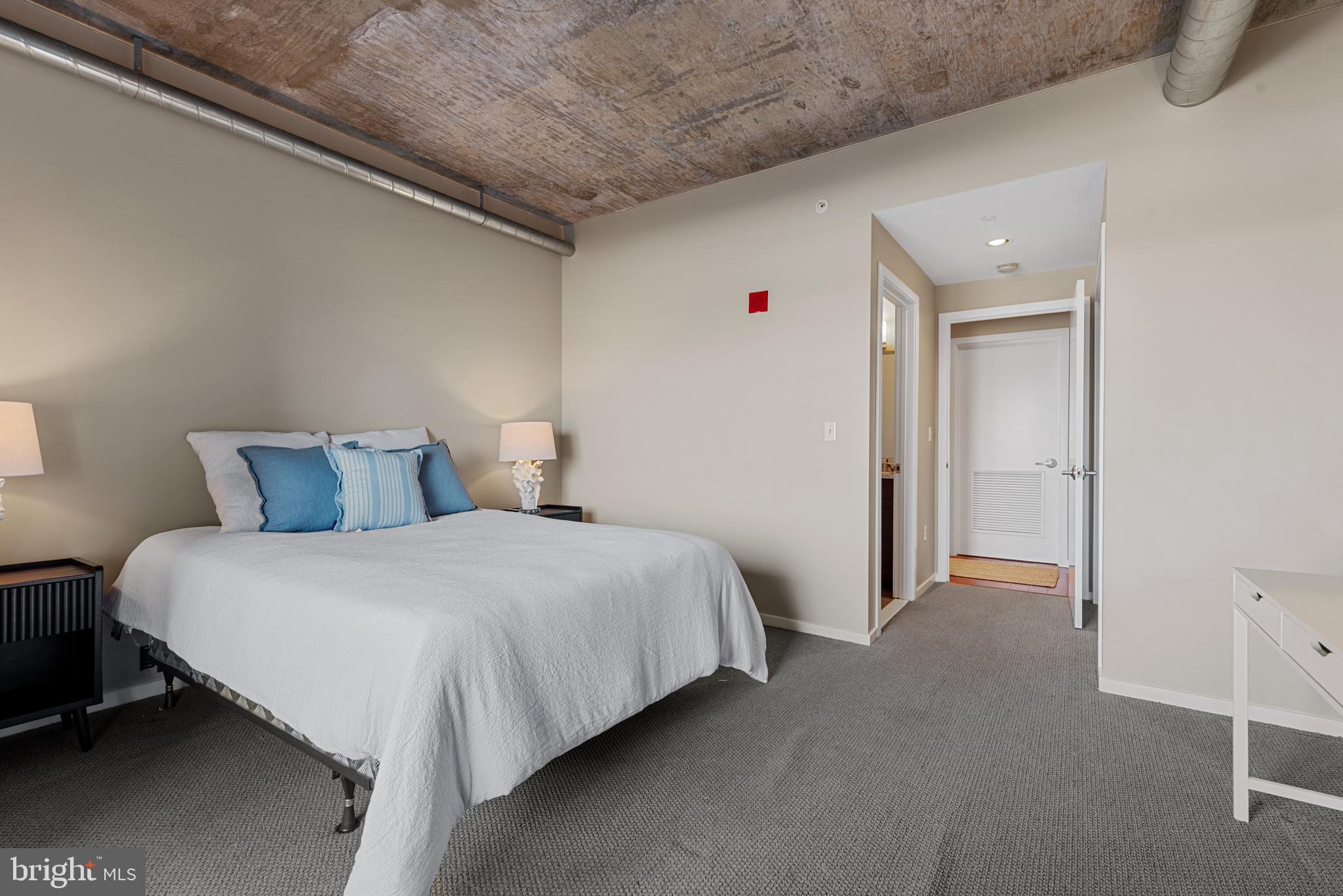 LOCUST POINT - Residential Lease