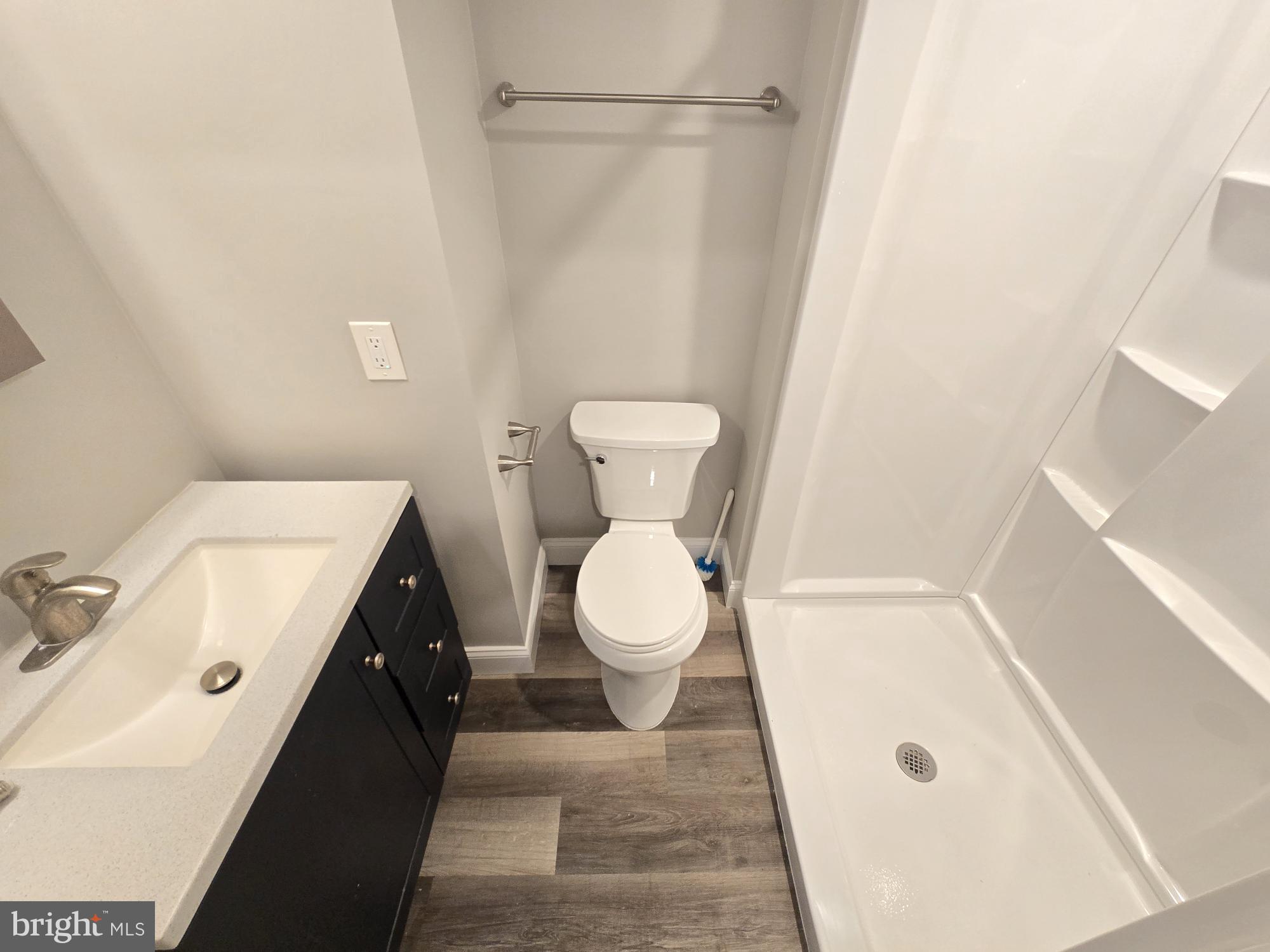 JOSEPH LEE - Residential Lease