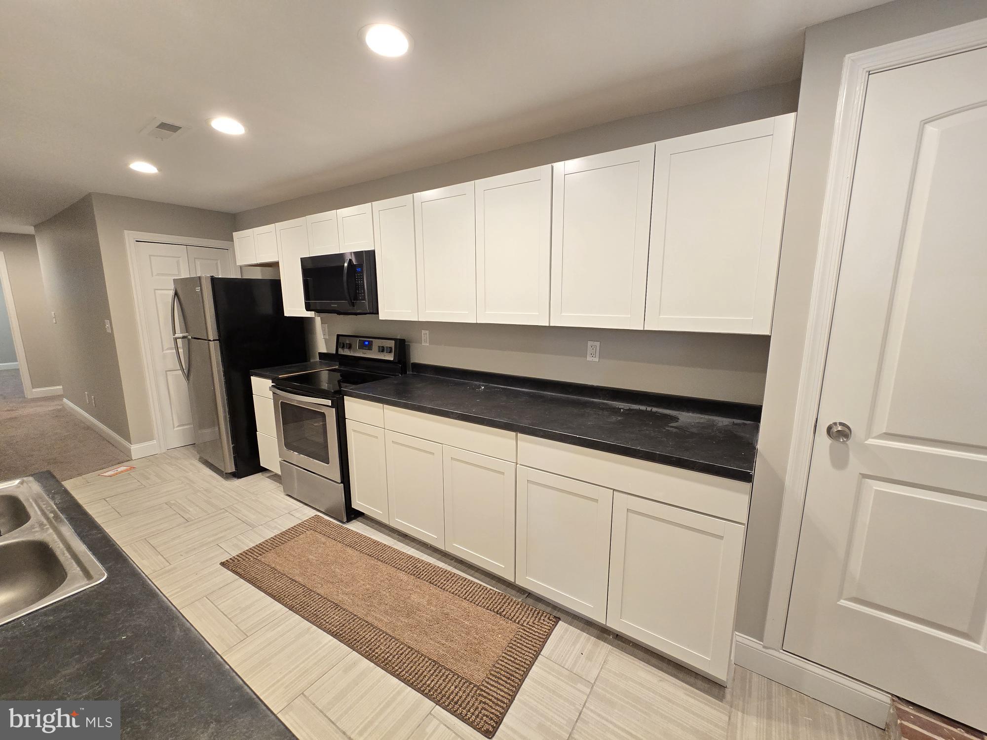 JOSEPH LEE - Residential Lease