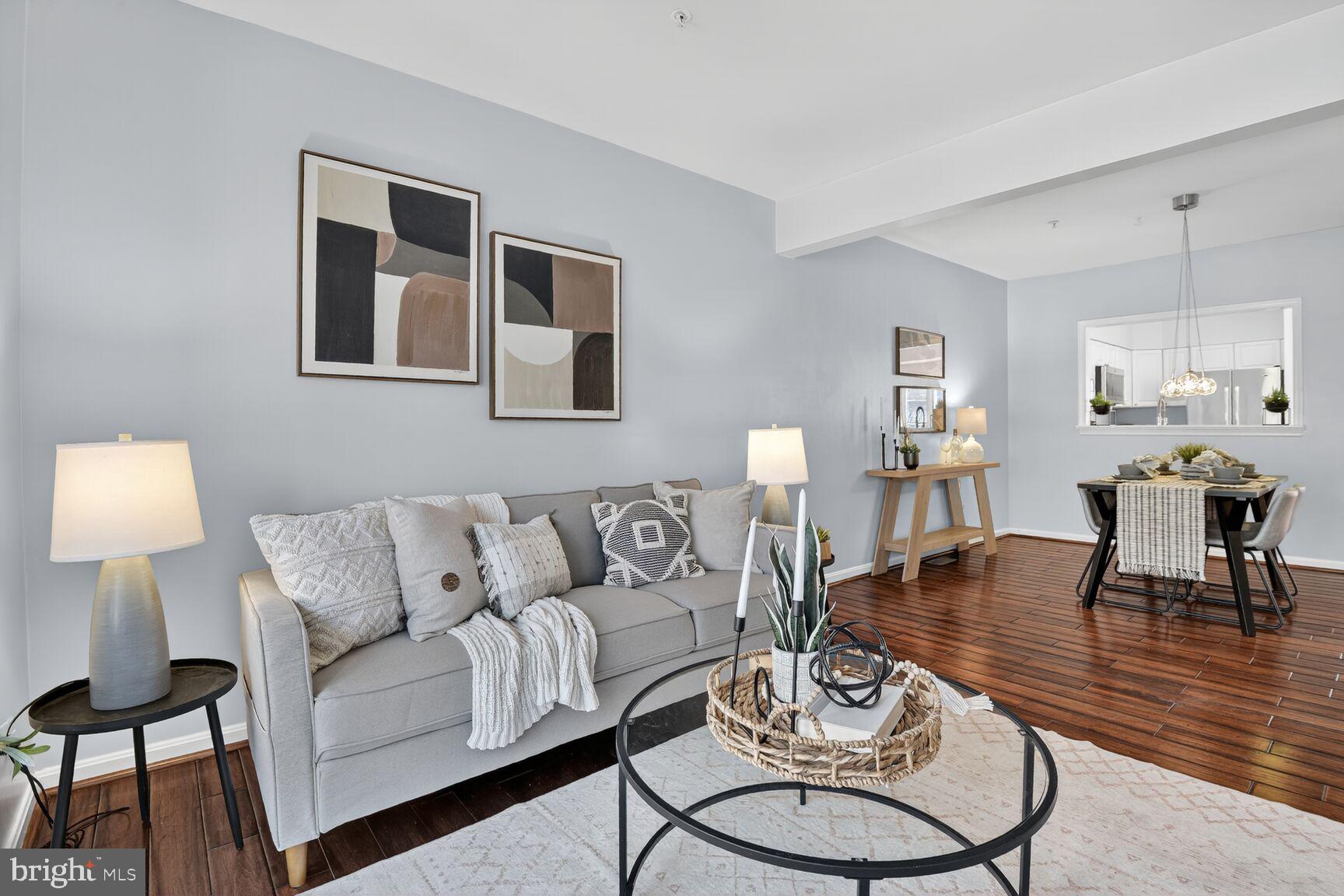 WHITLEY PARK CONDOMINIUM - Residential