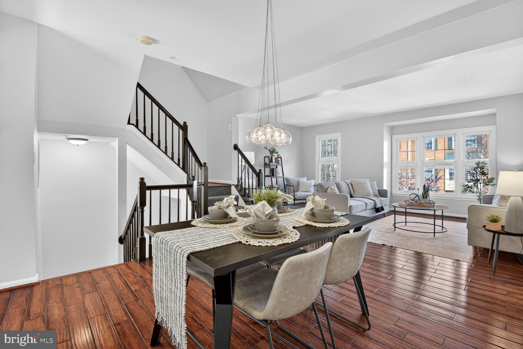 WHITLEY PARK CONDOMINIUM - Residential