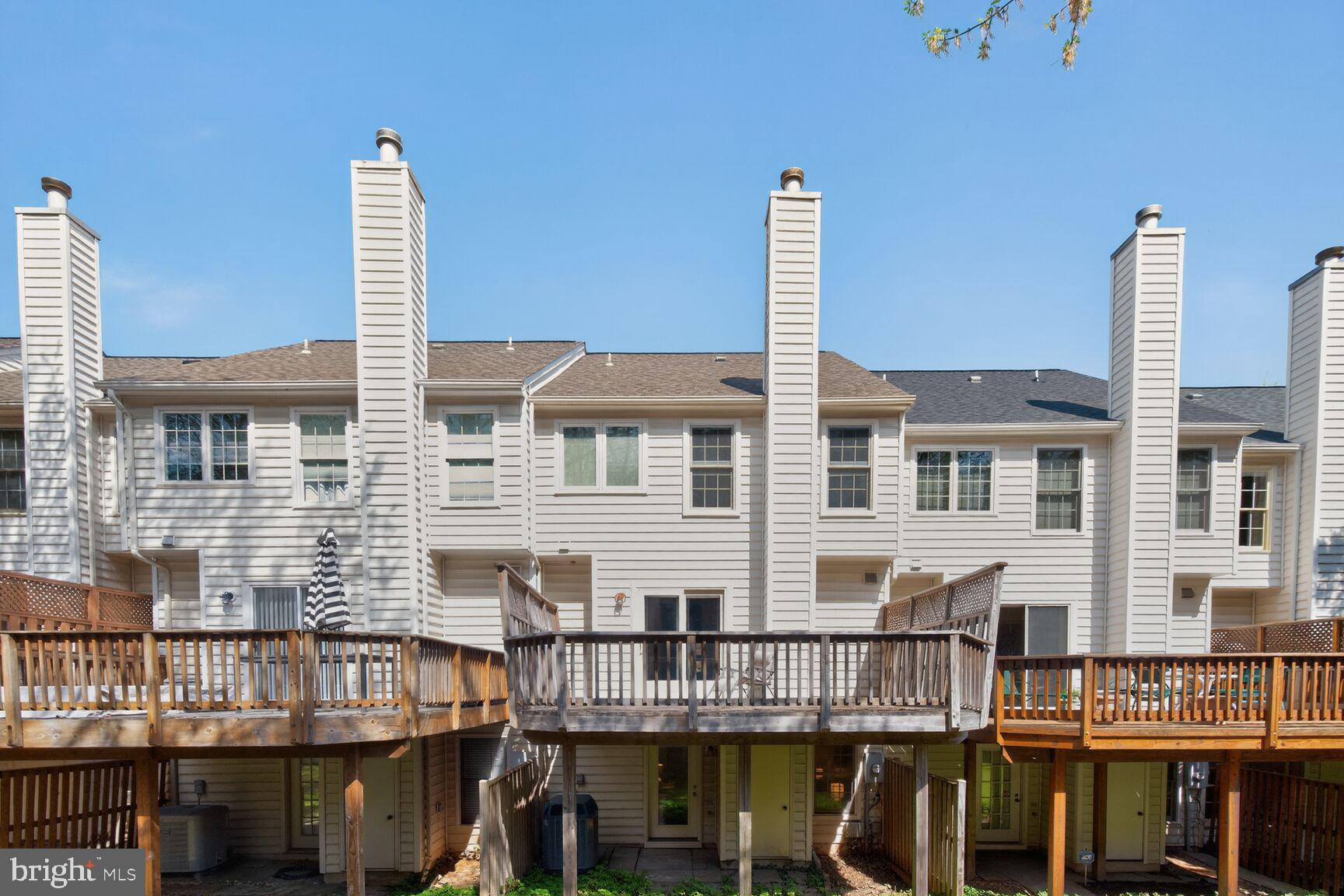 WHITLEY PARK CONDOMINIUM - Residential