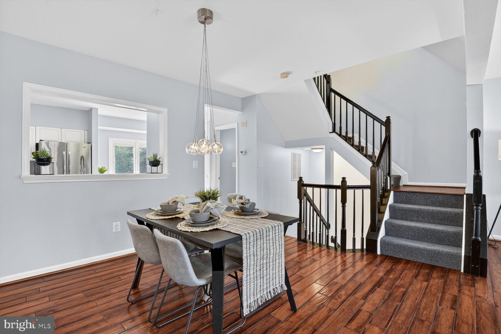 WHITLEY PARK CONDOMINIUM - Residential