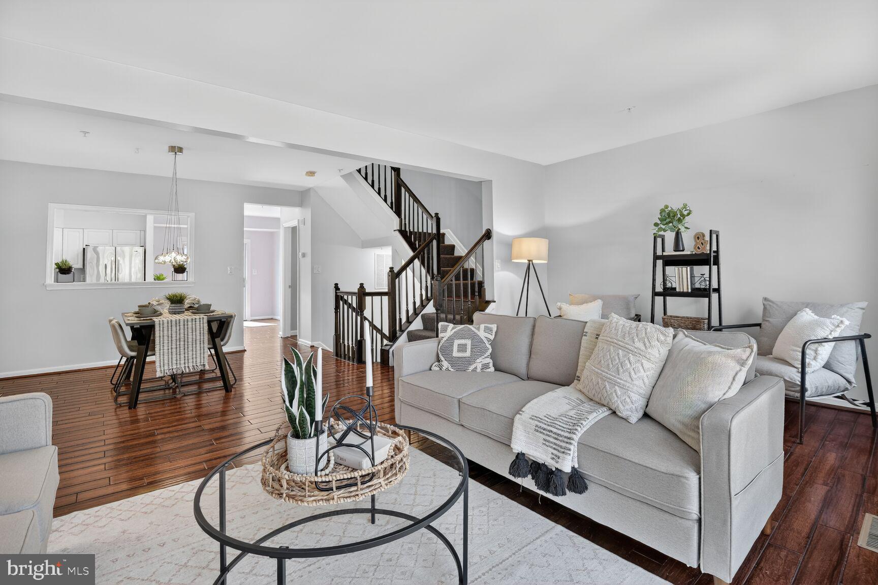 WHITLEY PARK CONDOMINIUM - Residential