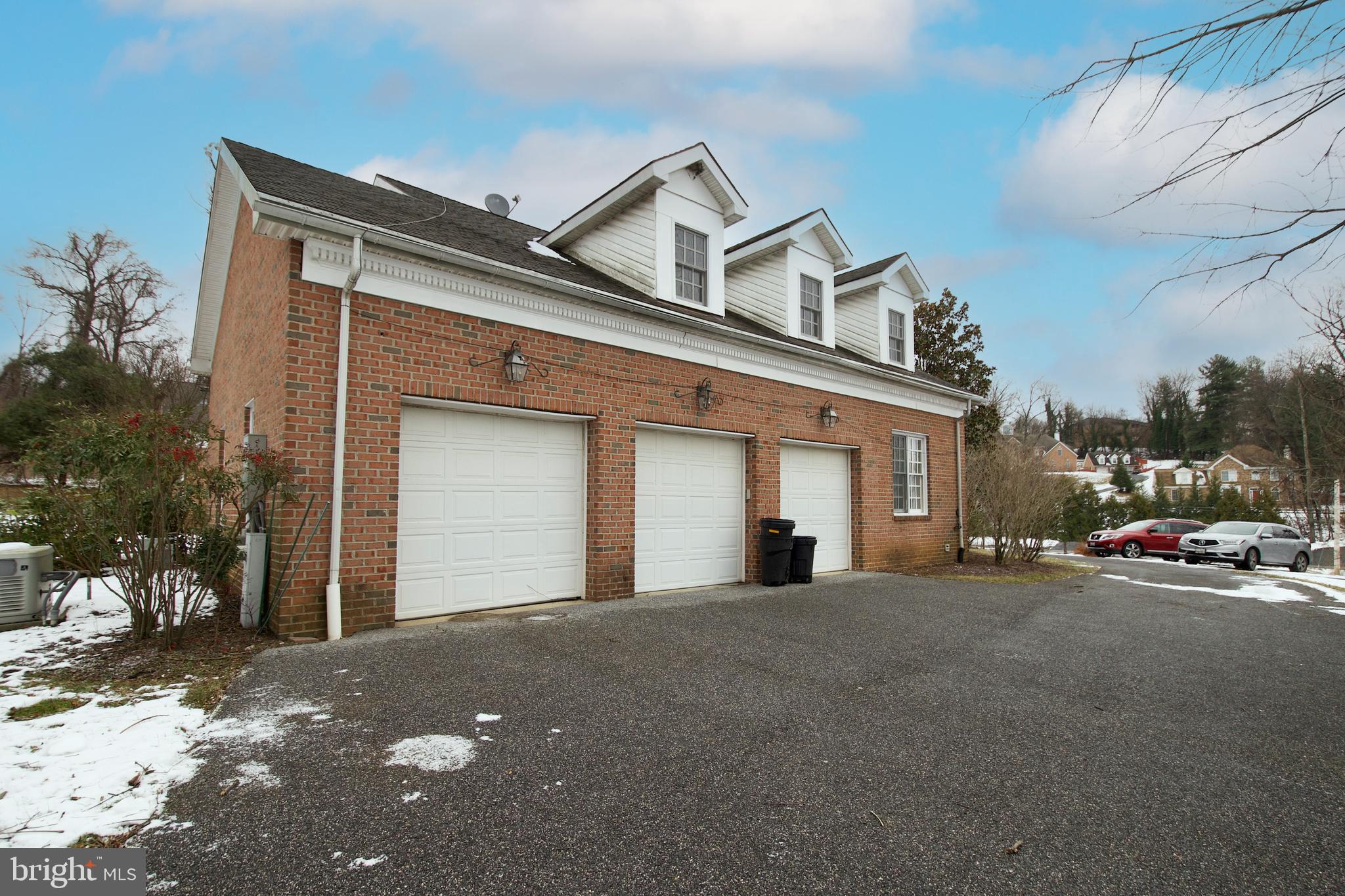 22 SAINT THOMAS LANE