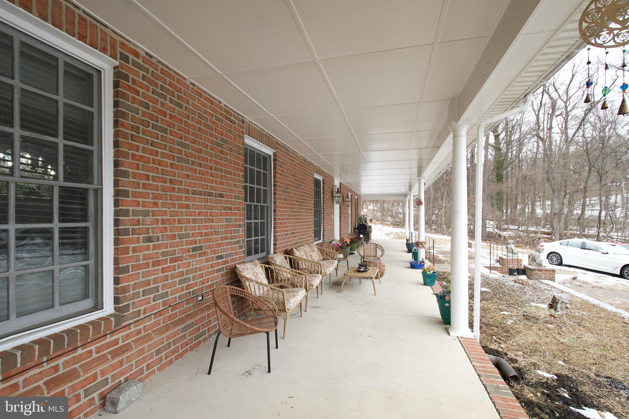 22 SAINT THOMAS LANE