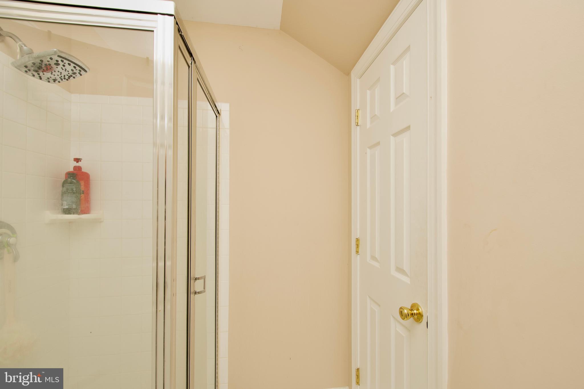 CAVES VALLEY - Residential