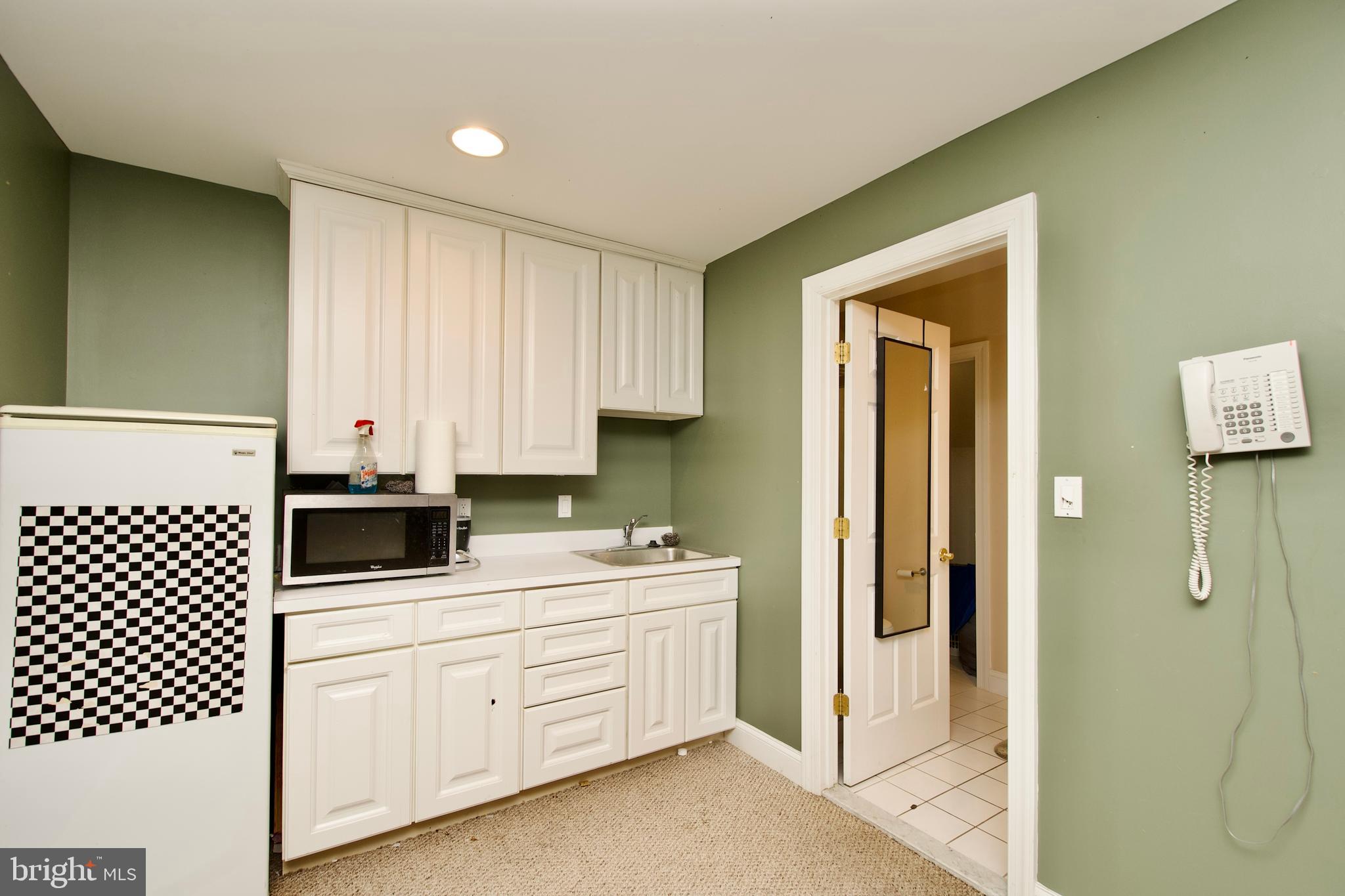 CAVES VALLEY - Residential