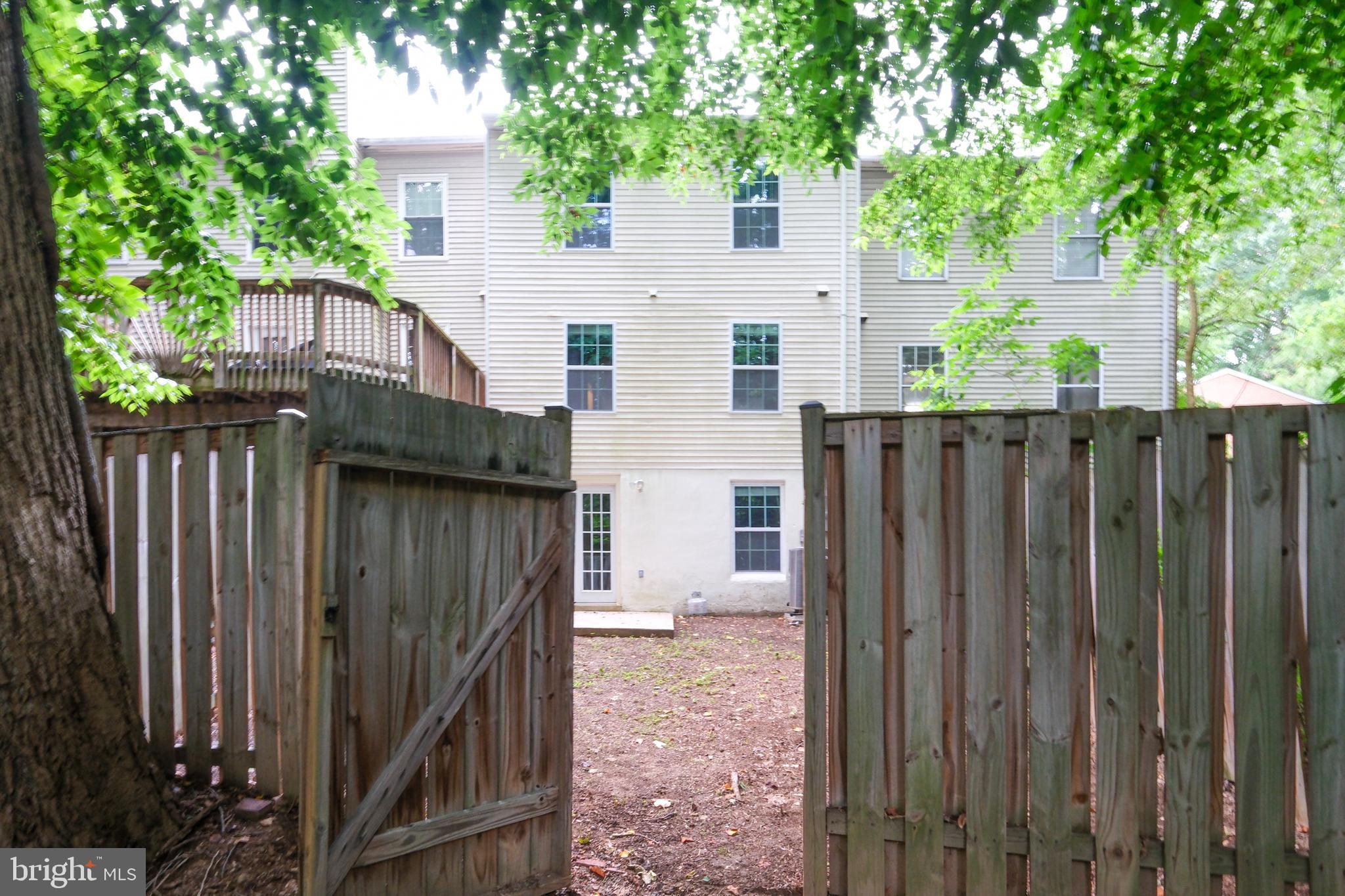 SHANNON STATION - Residential