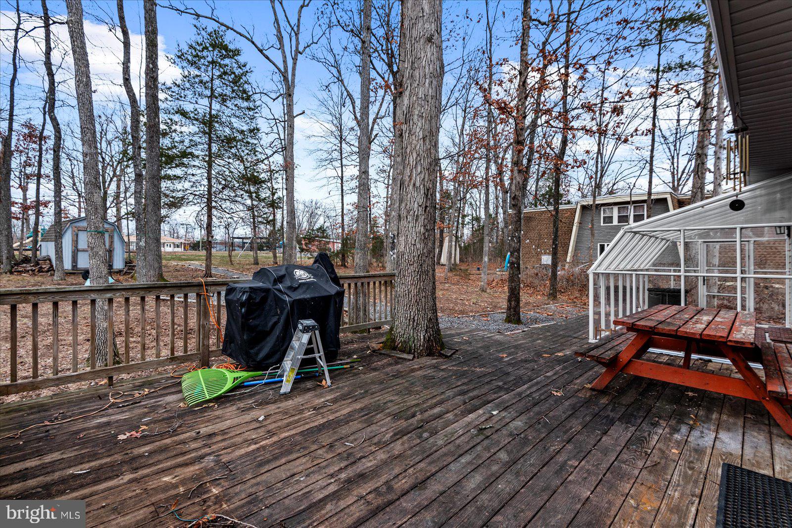 LAKE OF THE WOODS - Residential