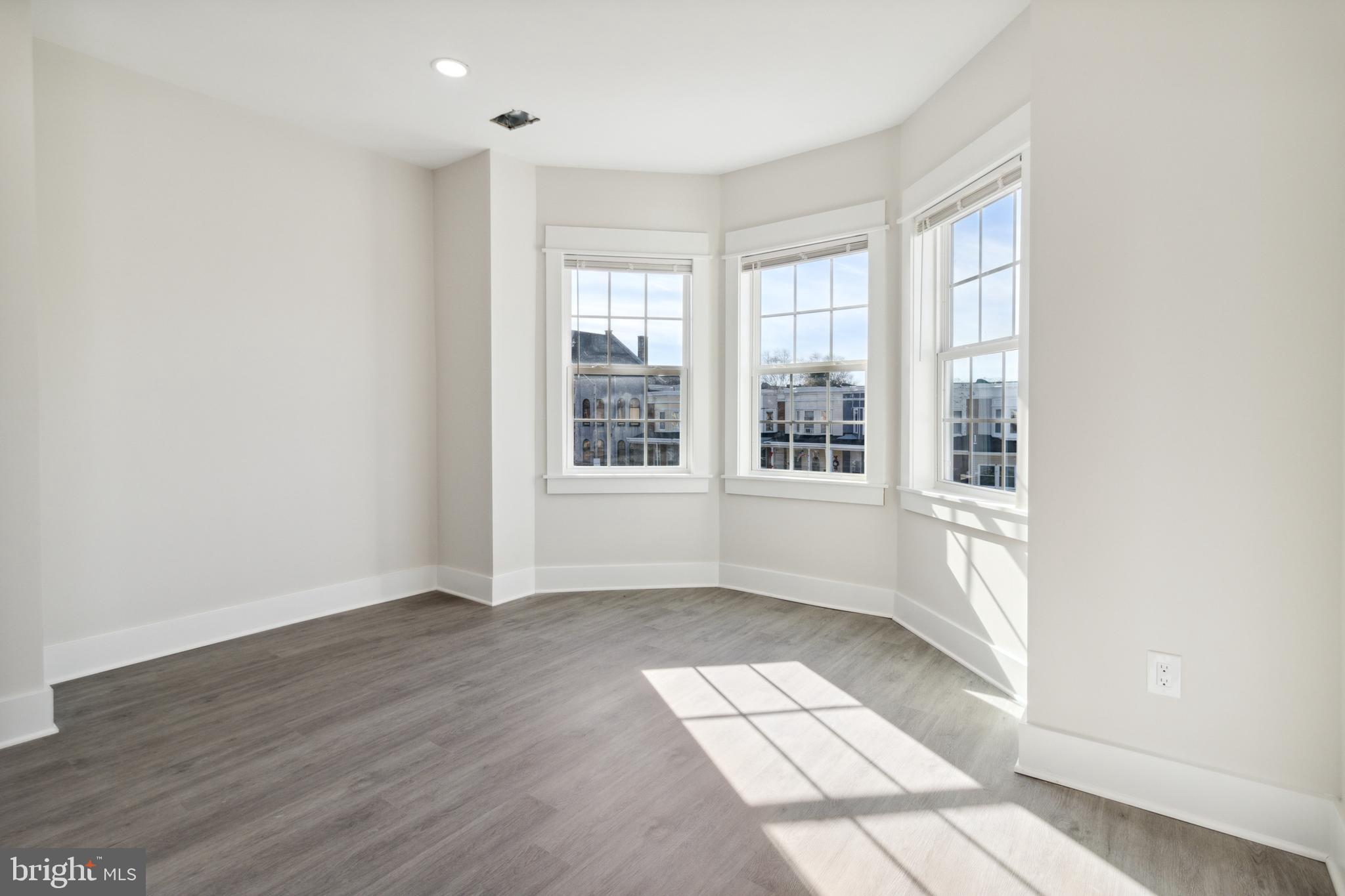 PARK HEIGHTS - Residential