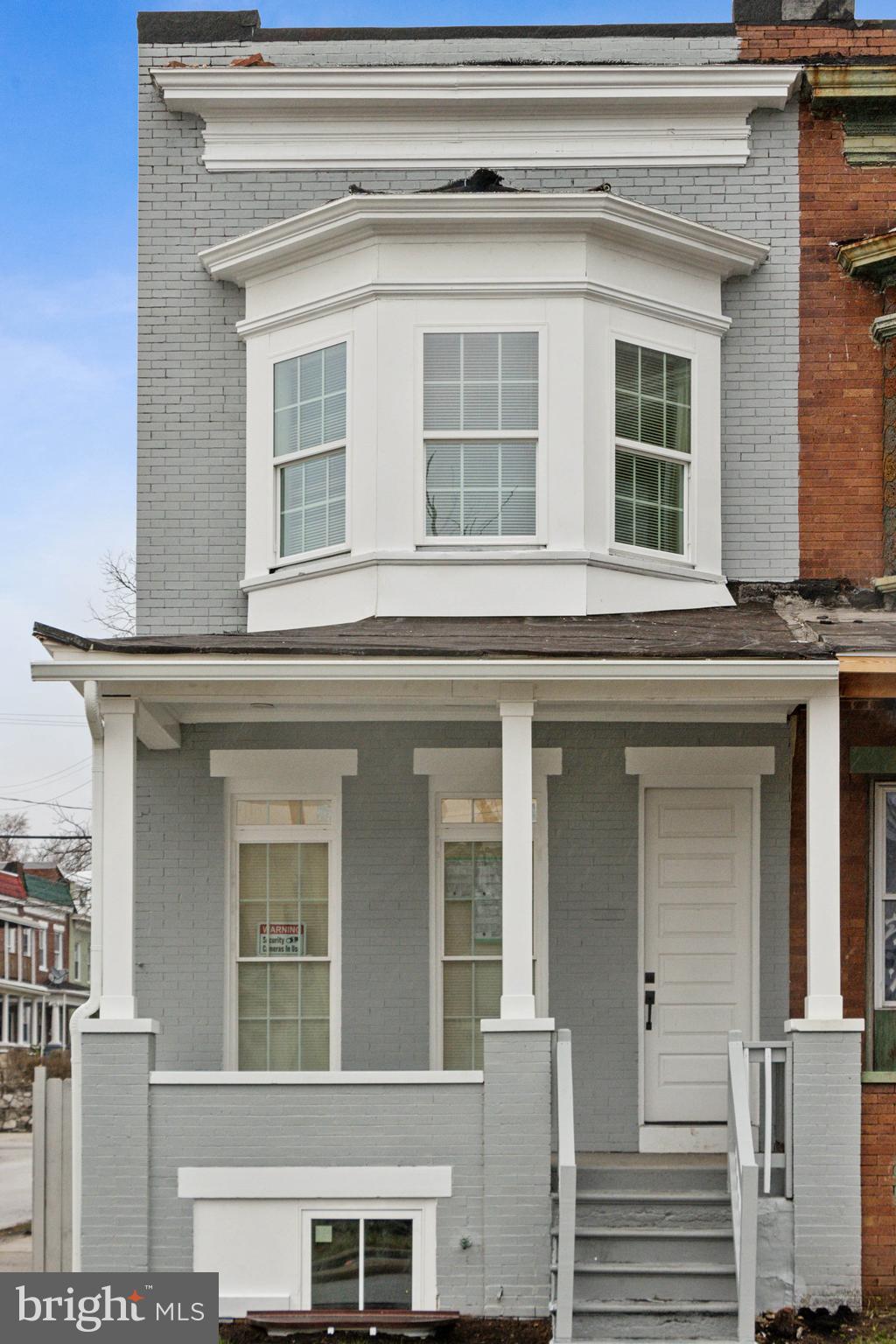 Gorgeous fully renovated end unit townhome in Park Heights with keen attention to details featuring gourmet kitchen with quartz countertops, brand new stainless steel appliances, upgraded cabinets, Luxury Vinyl Plank (LVP) flooring, fully renovated bathrooms, primary bedroom, fully finished basement with bedroom and full bathroom, fully fenced private backyard, and convenient street parking in the front and side of home. Conveniently located to major highways, transportation, and more!