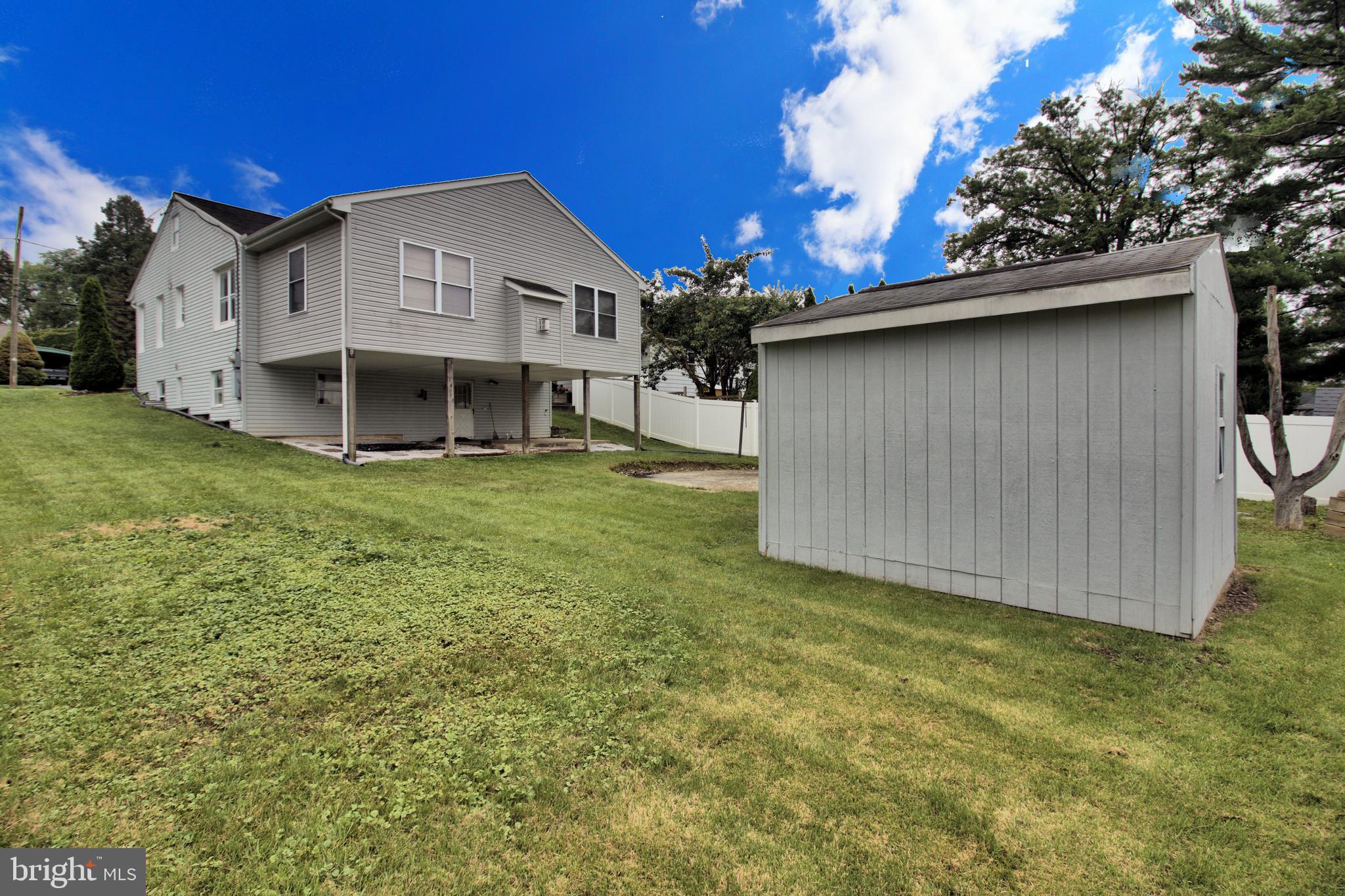 1935 HEMLOCK ROAD
