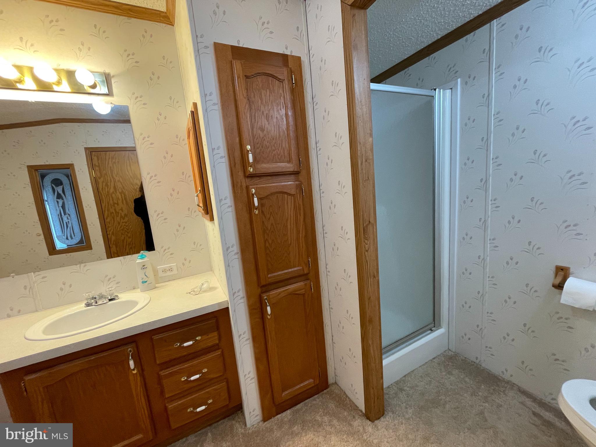 COUNTRY ACRES GOLDEN MHP - Residential