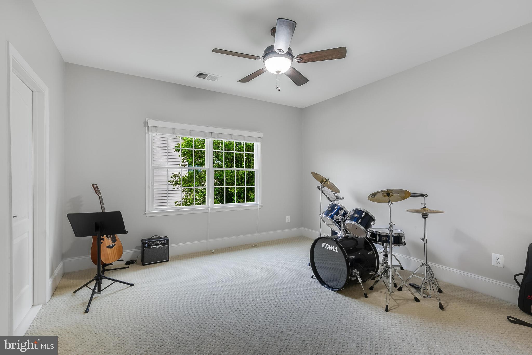 BELMONT COUNTRY CLUB - Residential