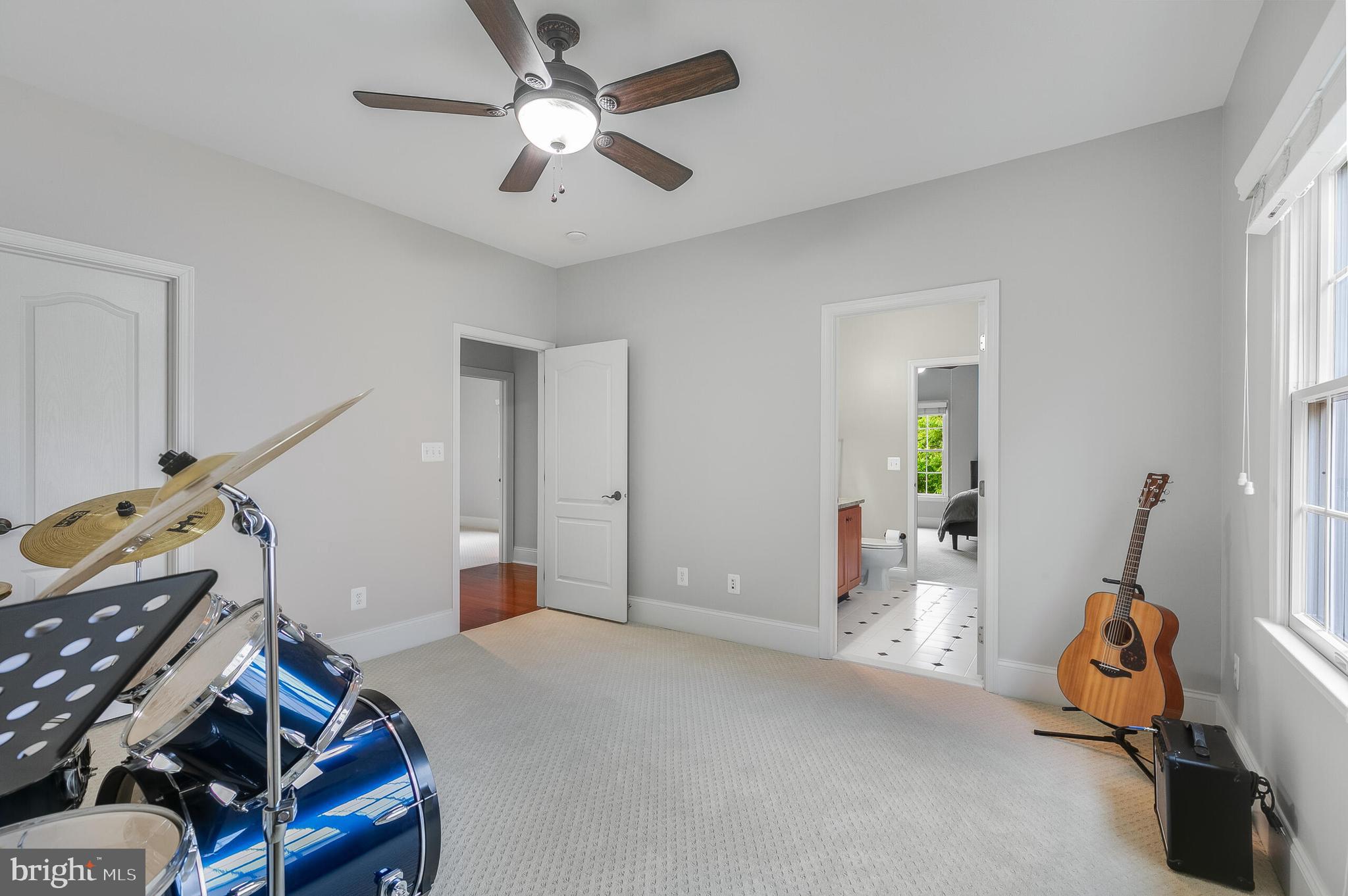 BELMONT COUNTRY CLUB - Residential