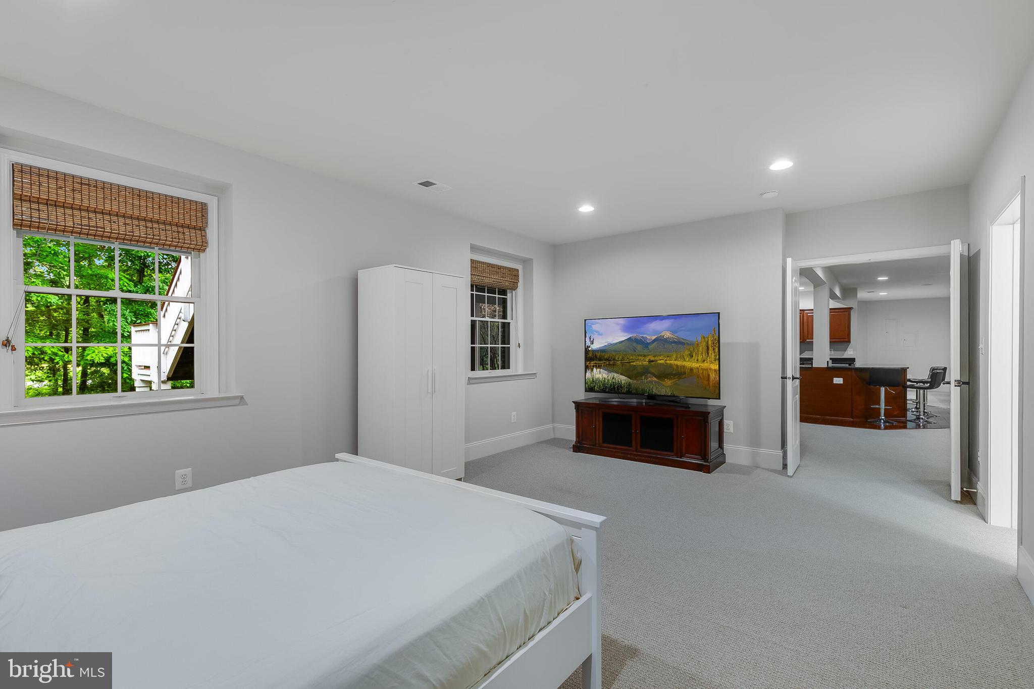 BELMONT COUNTRY CLUB - Residential