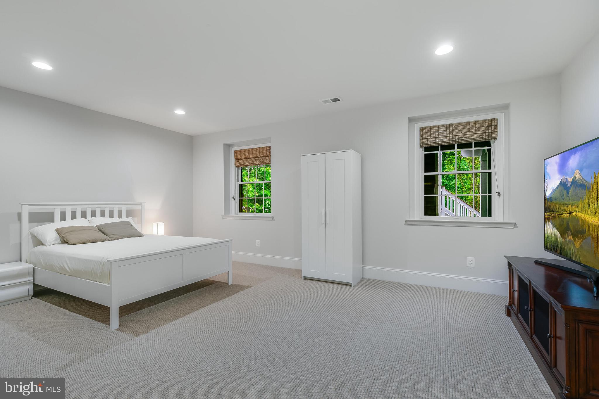 BELMONT COUNTRY CLUB - Residential