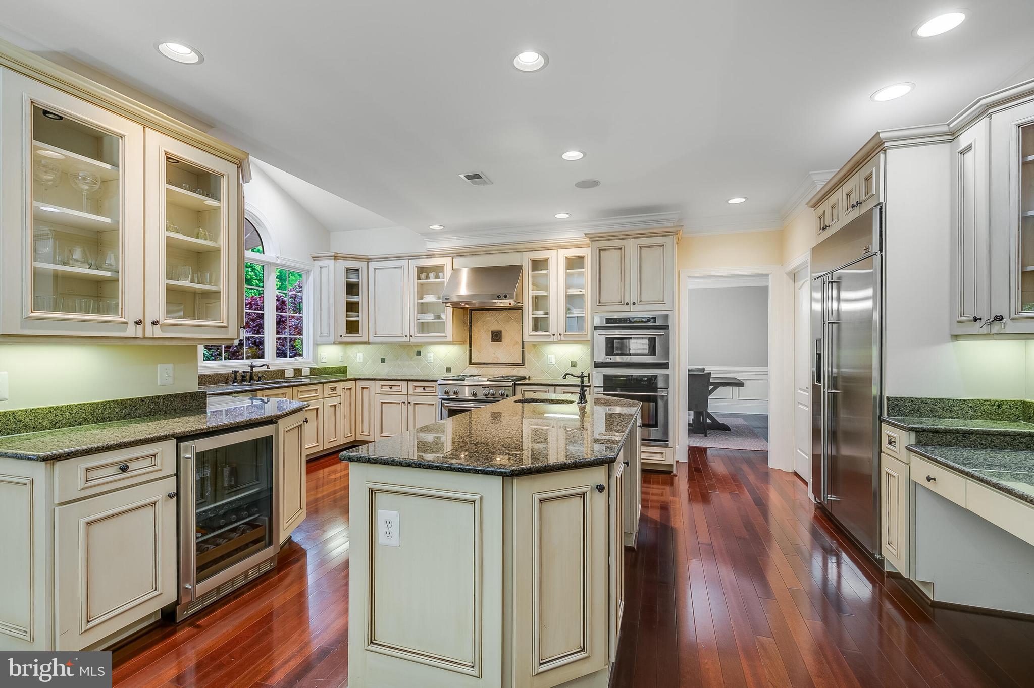 BELMONT COUNTRY CLUB - Residential