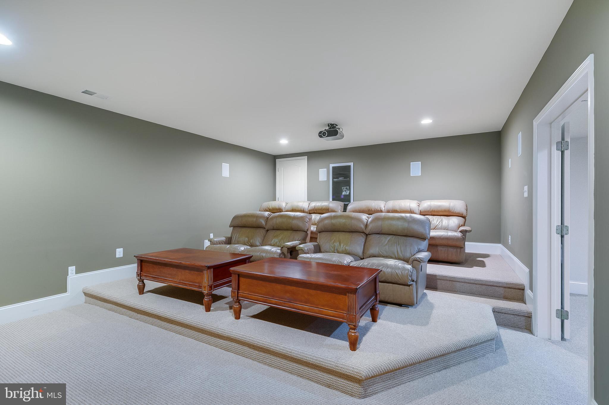 BELMONT COUNTRY CLUB - Residential