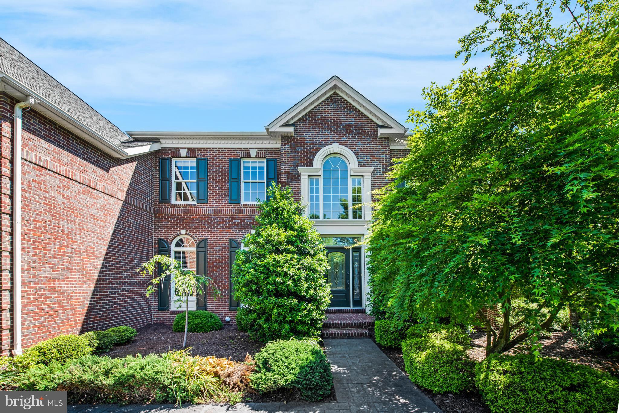 BELMONT COUNTRY CLUB - Residential