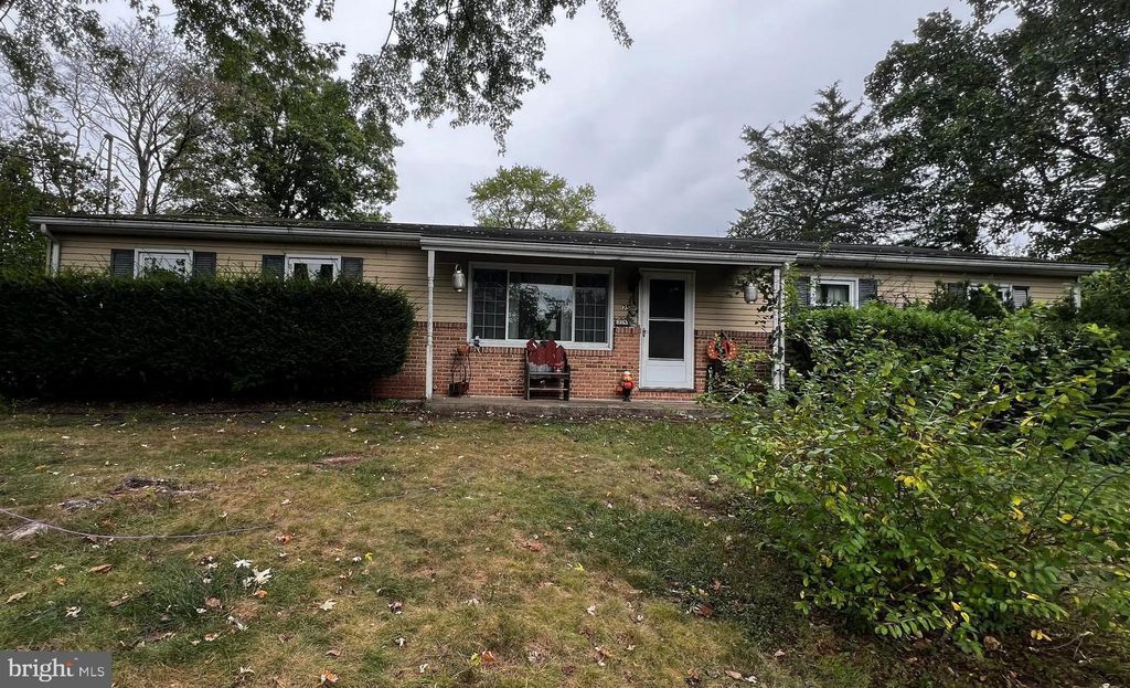Photo of 75 Vista Circle, ETTERS, PA 17319 (MLS # PAYK2094132)