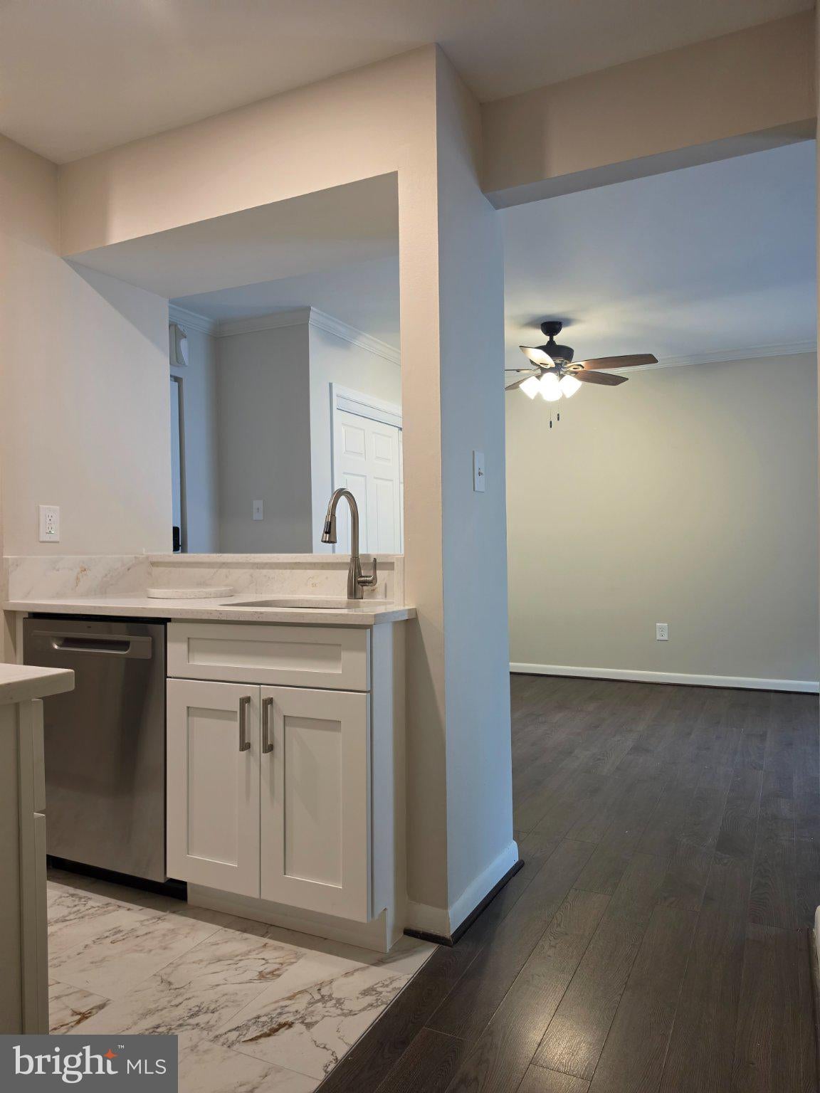 5767 REXFORD COURT G