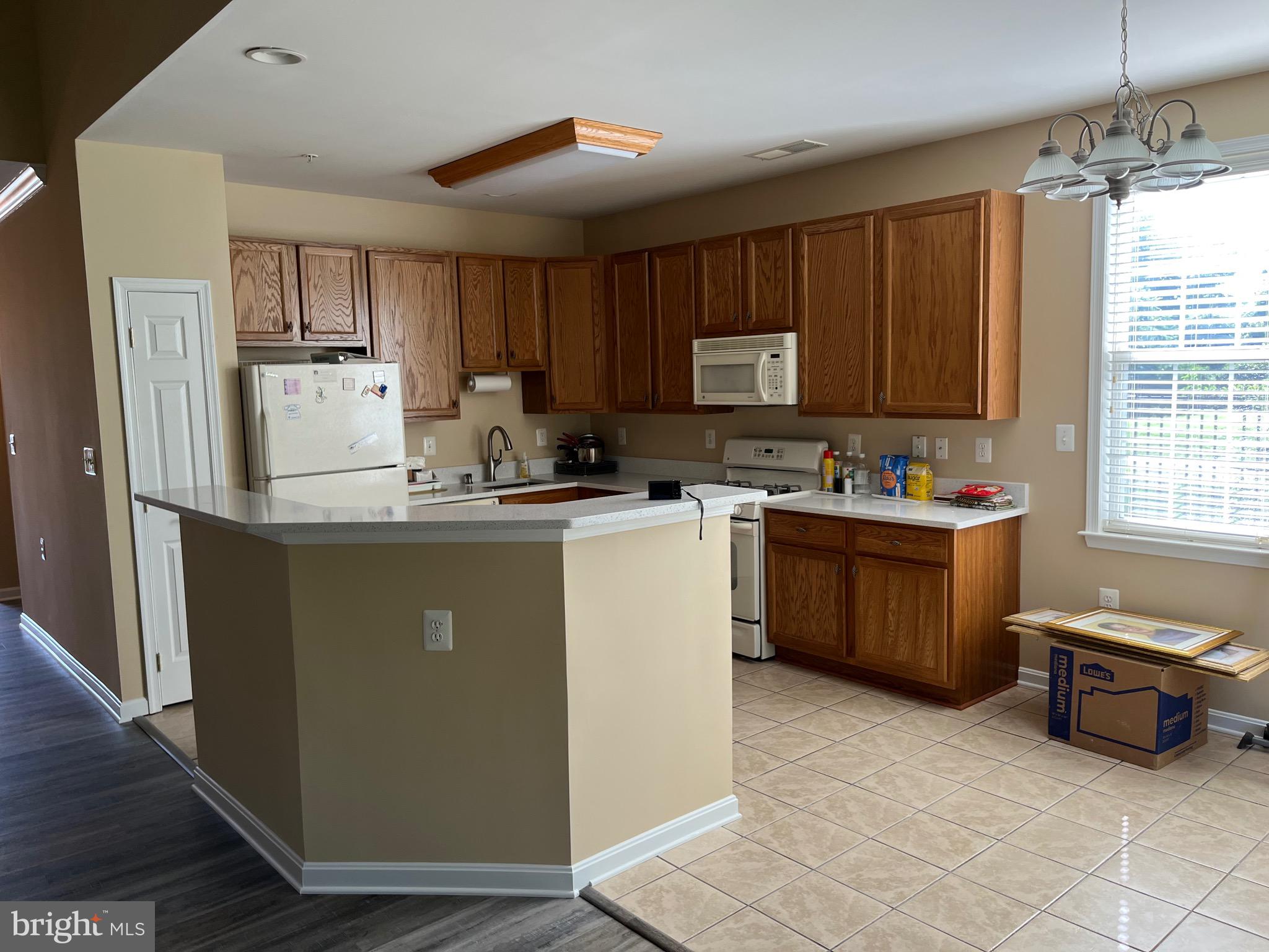 CAMERON GROVE - Residential Lease