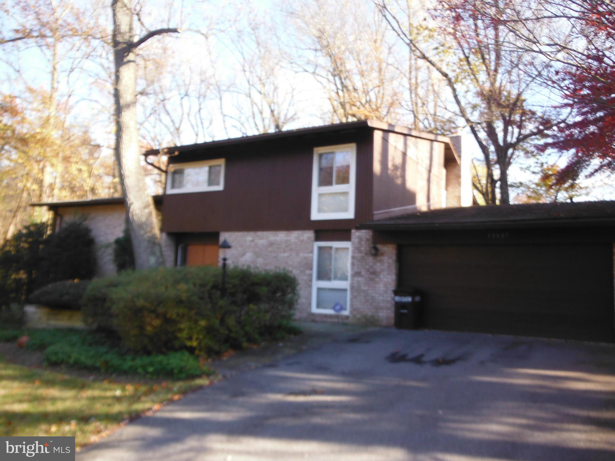 RED COAT WOODS - Residential Lease