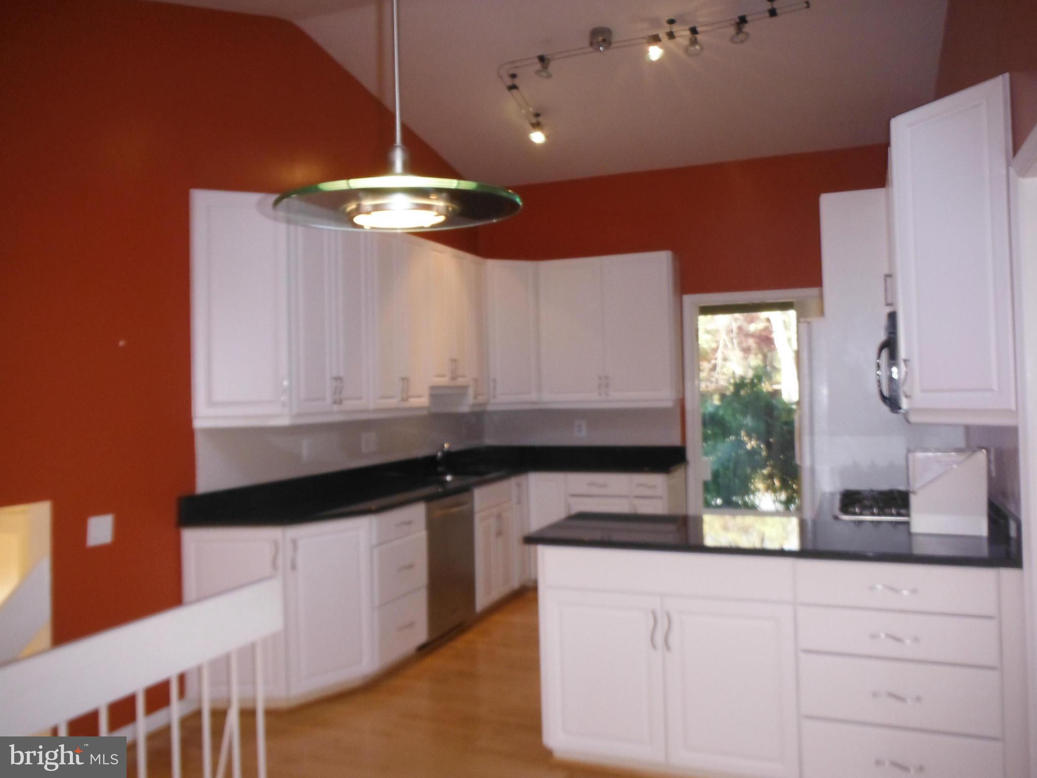 RED COAT WOODS - Residential Lease