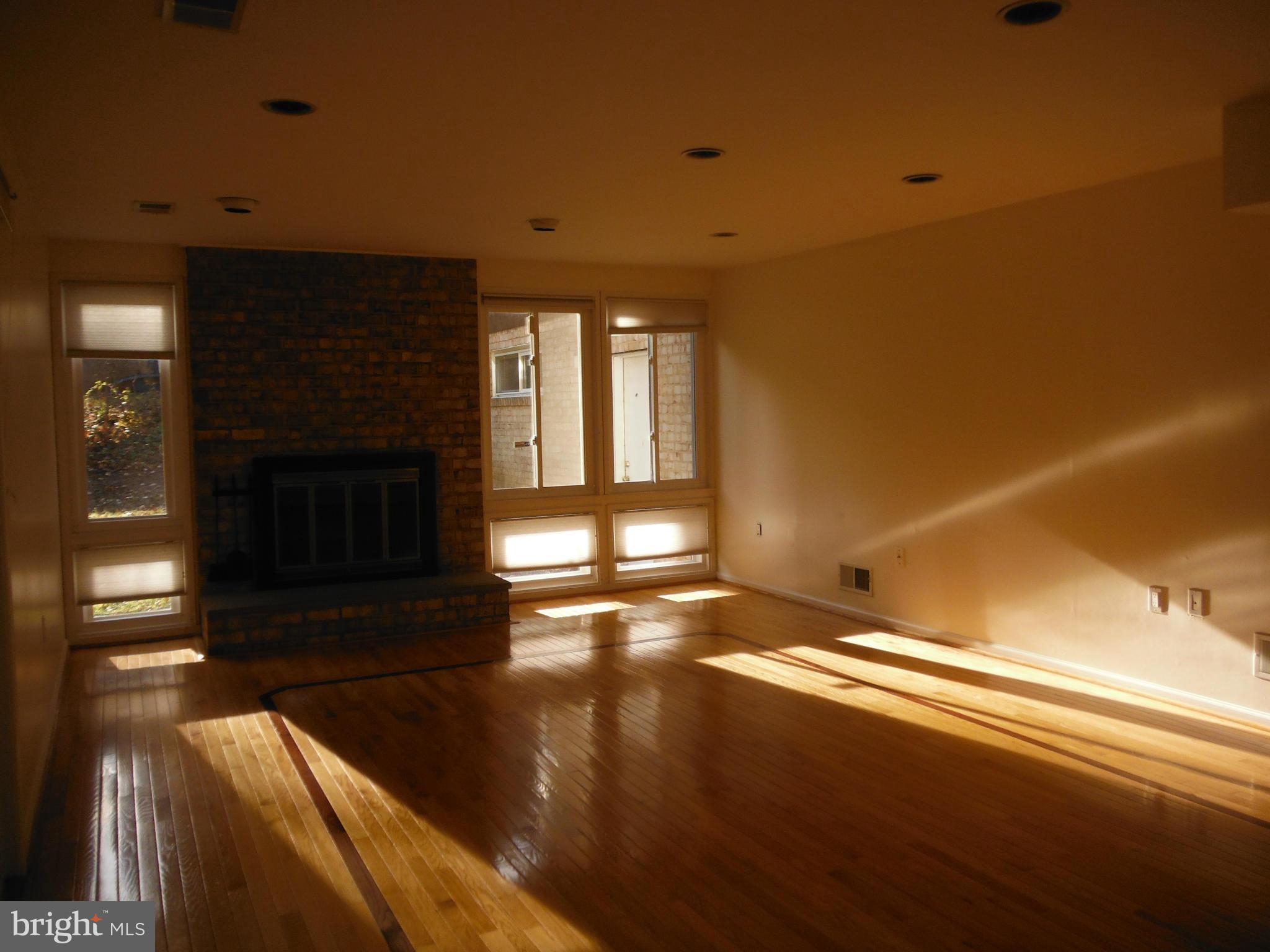 RED COAT WOODS - Residential Lease