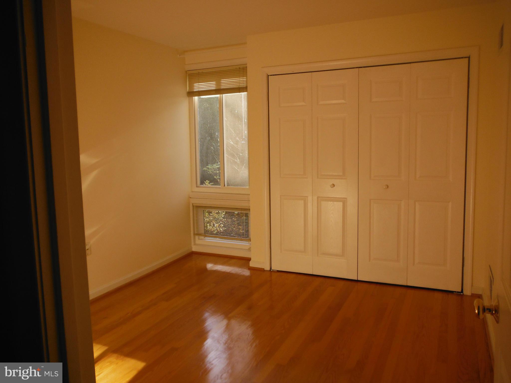 RED COAT WOODS - Residential Lease