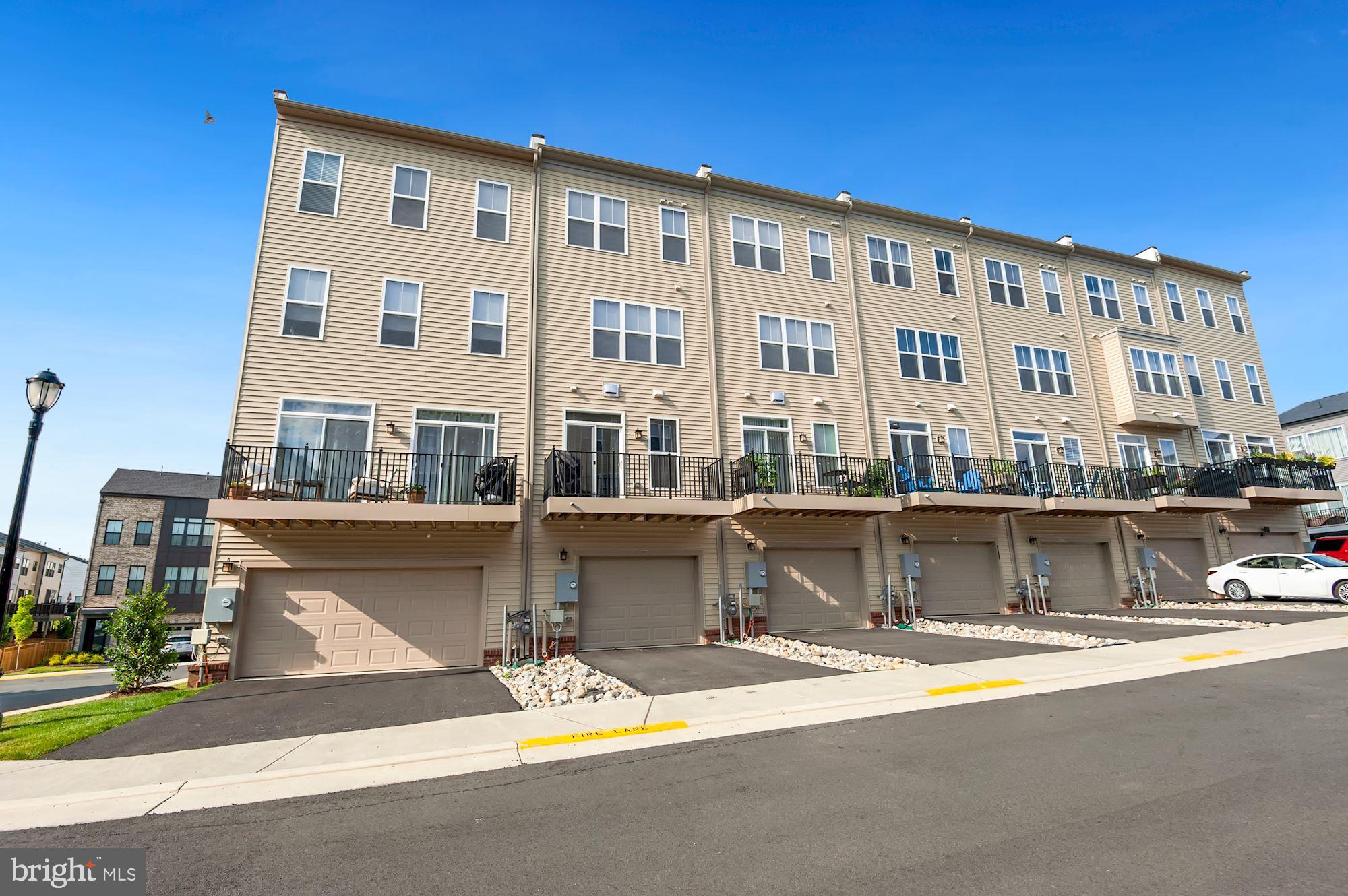 BRAMBLETON TOWN CENTER SOUTH - Residential