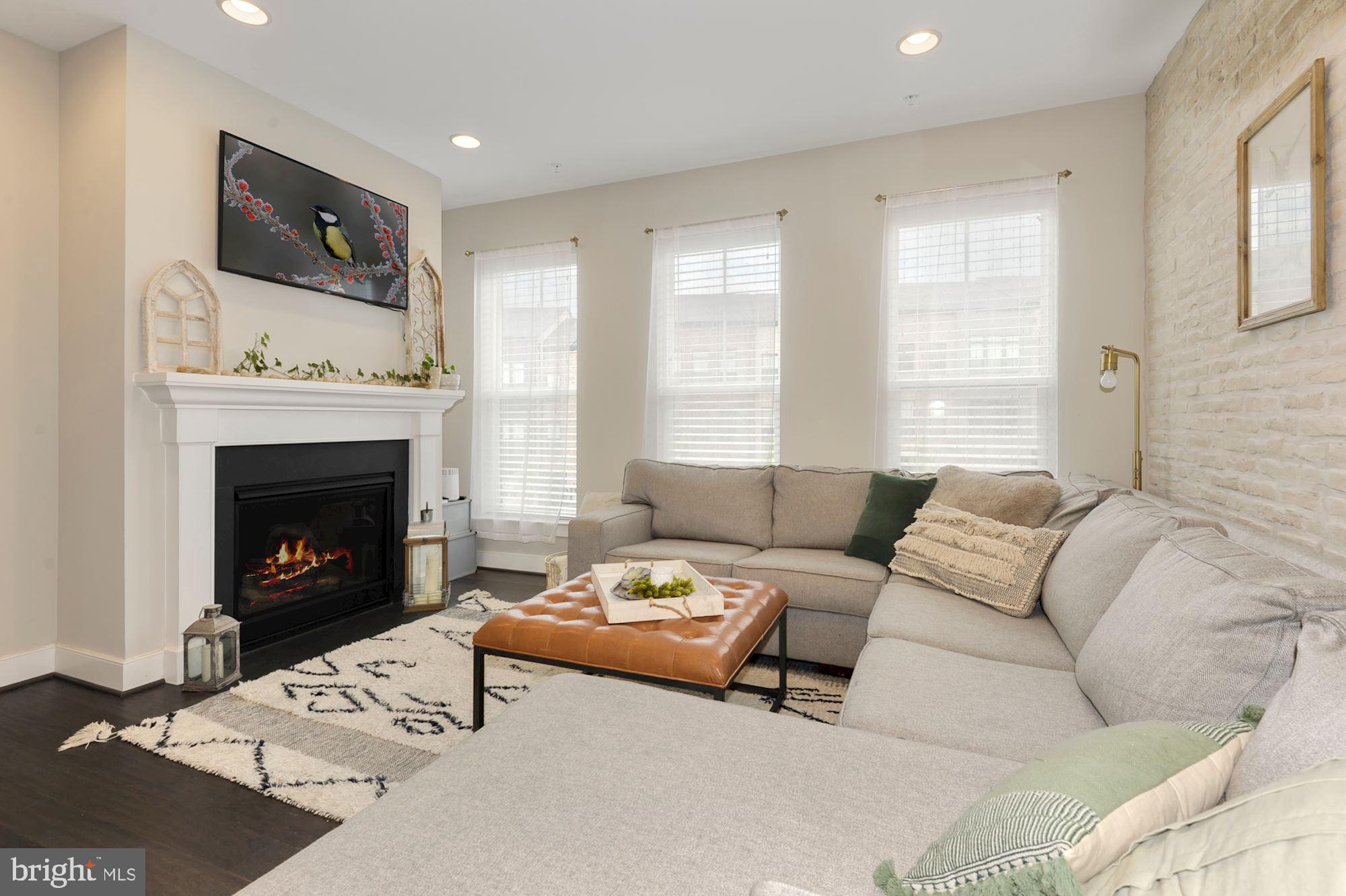 BRAMBLETON TOWN CENTER SOUTH - Residential